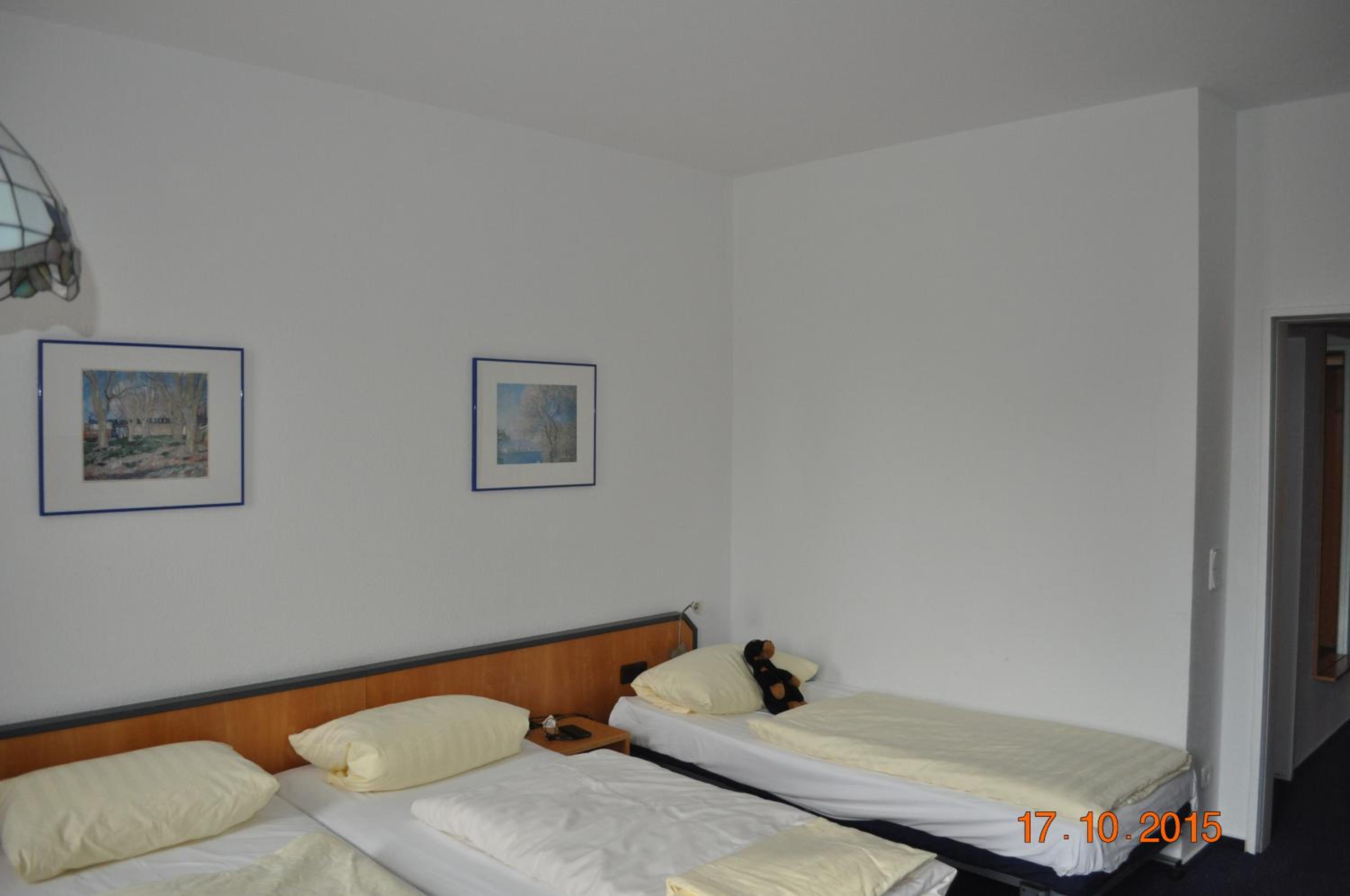 Basic Triple Room