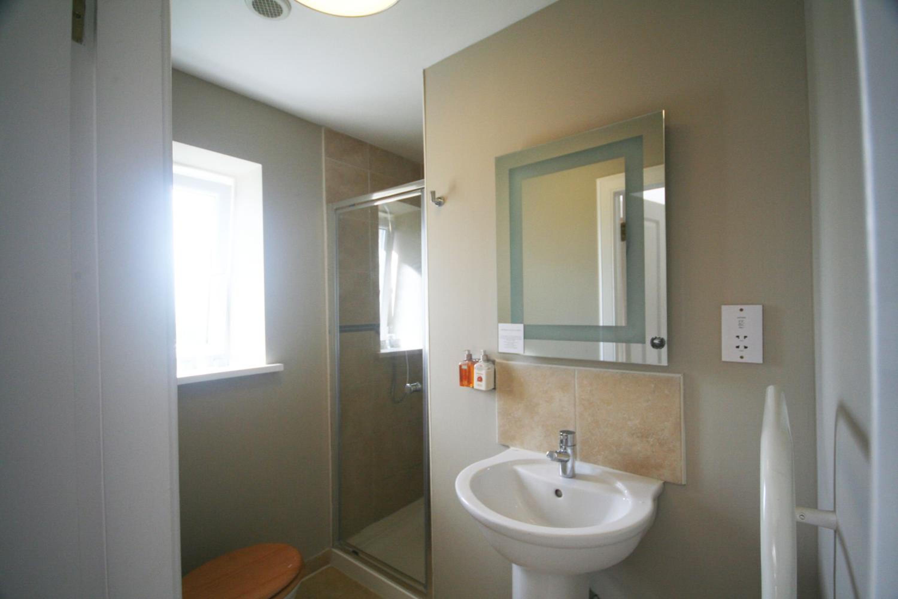 Comfort Triple Room with Shower photo 2