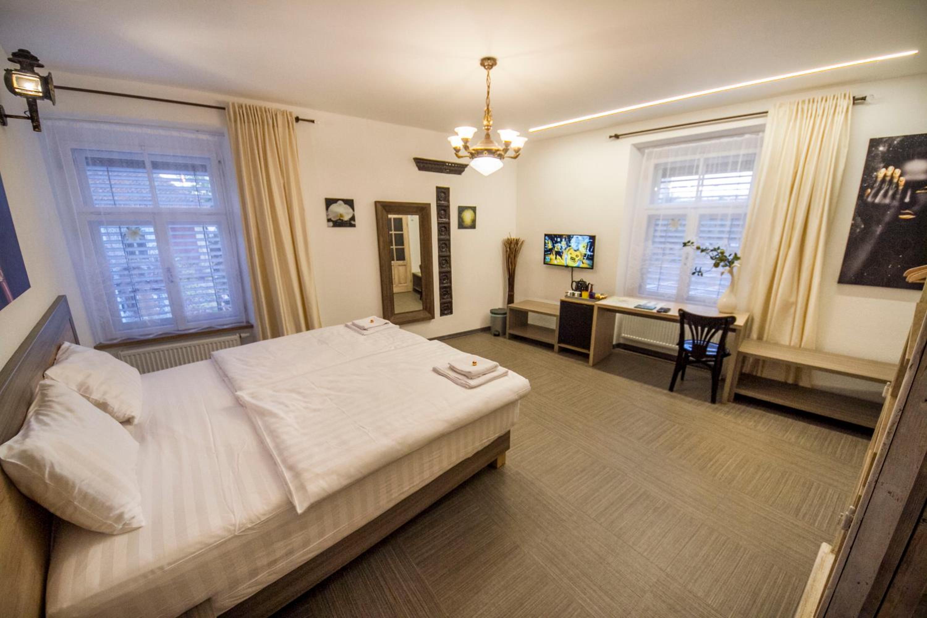 Comfort Double Room with Private Bathroom photo 1