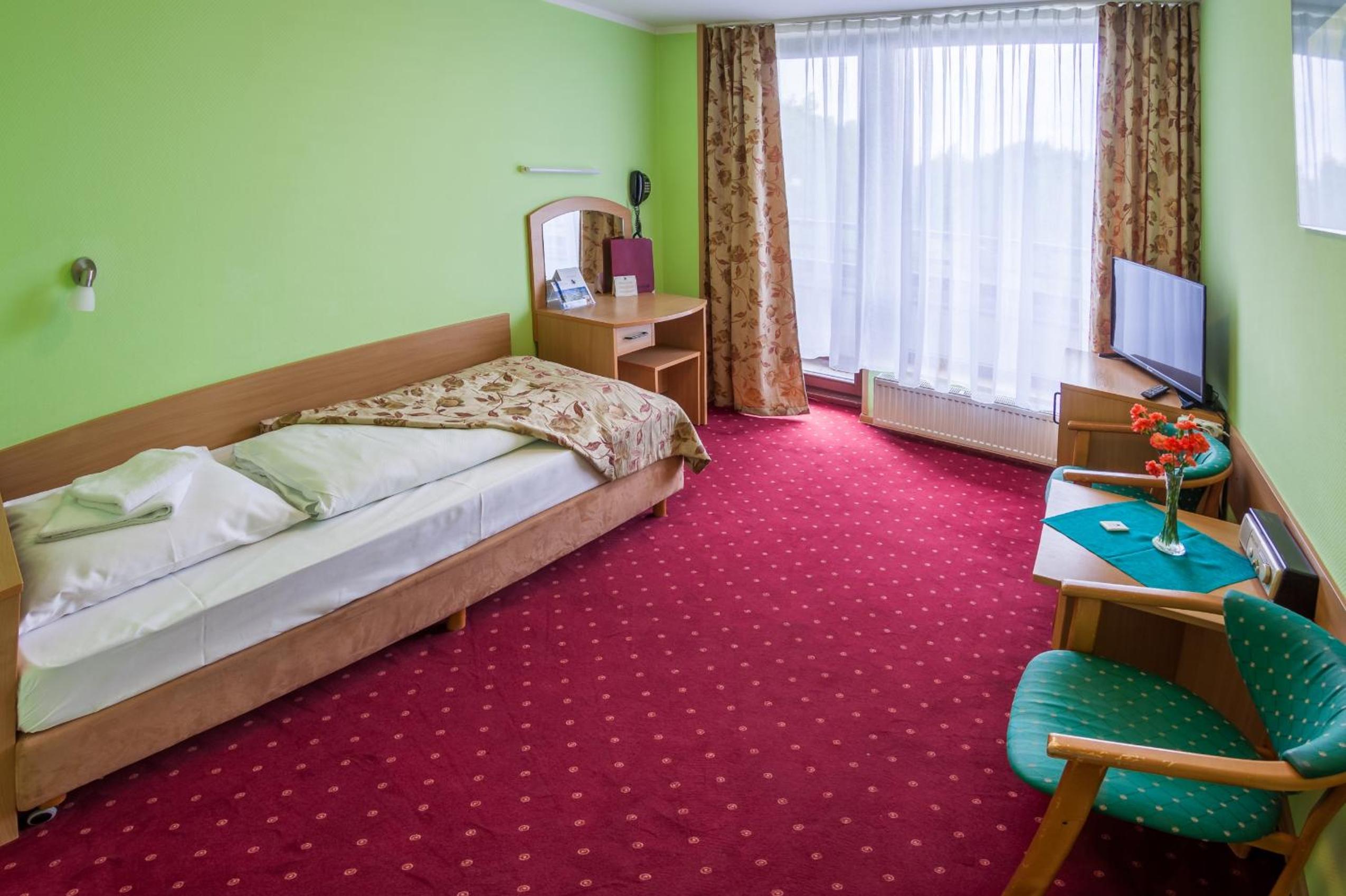 Single Room photo 2