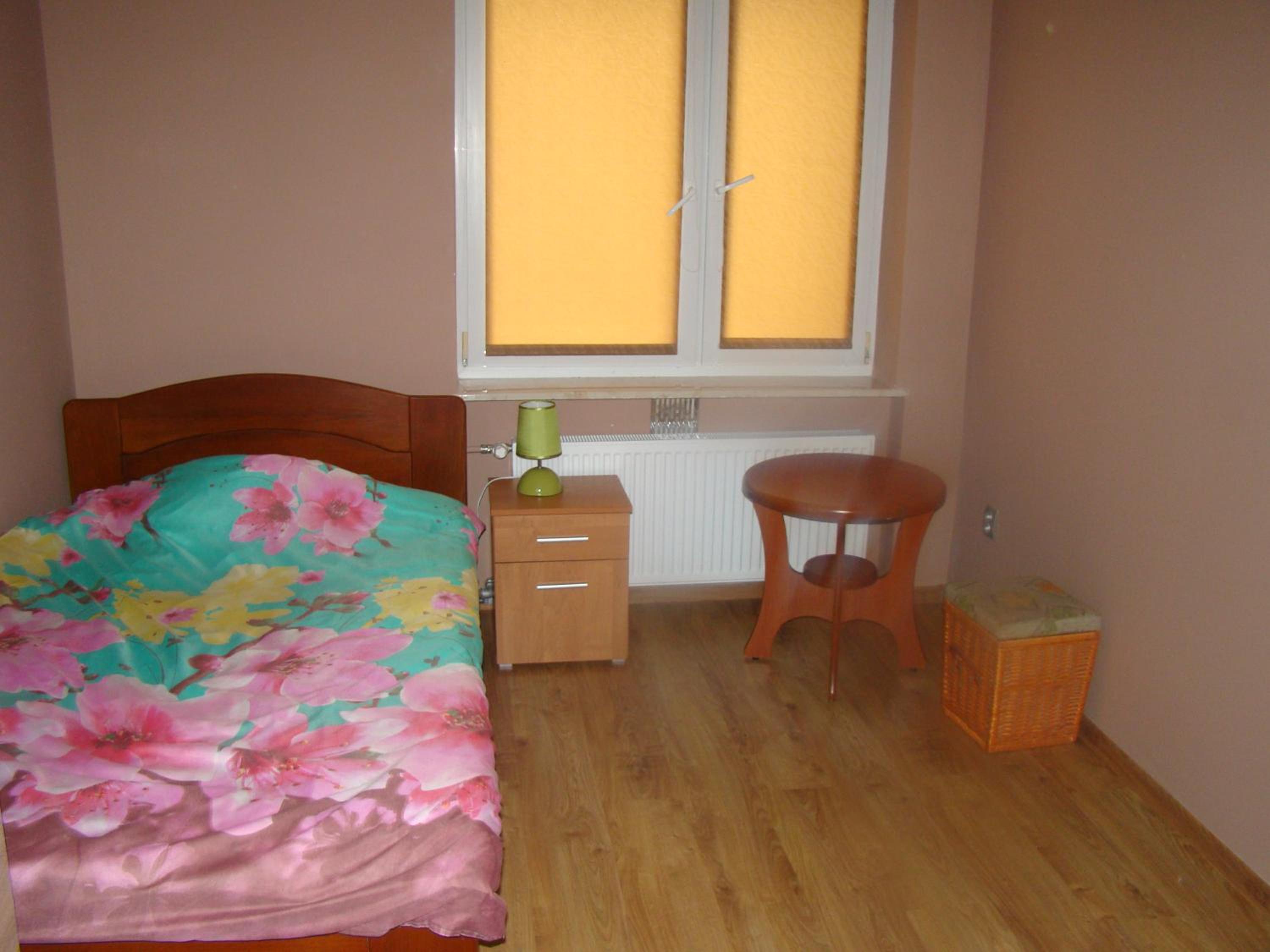 Small Twin Room - Photo 1