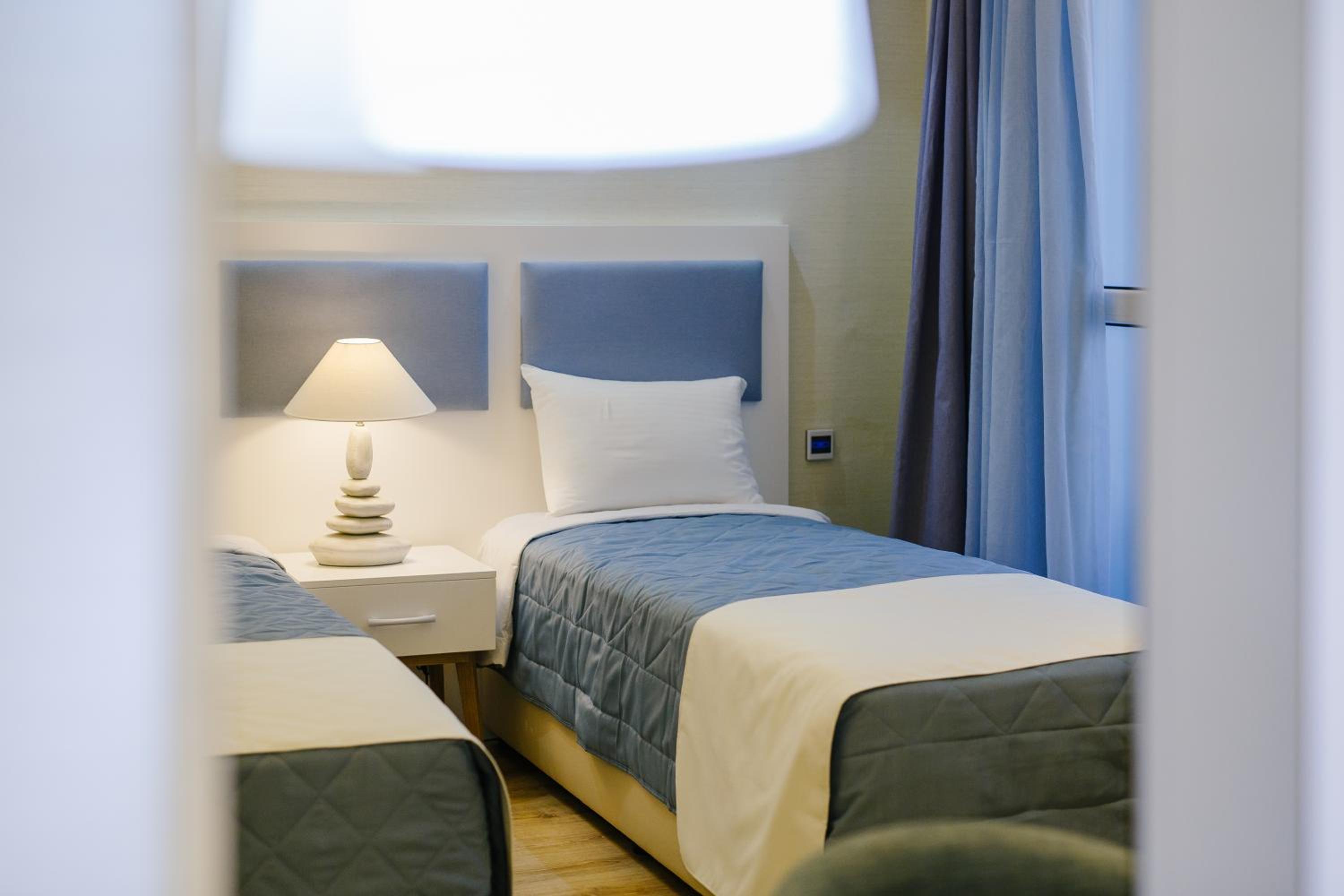 Double or Twin Room with Balcony photo 2
