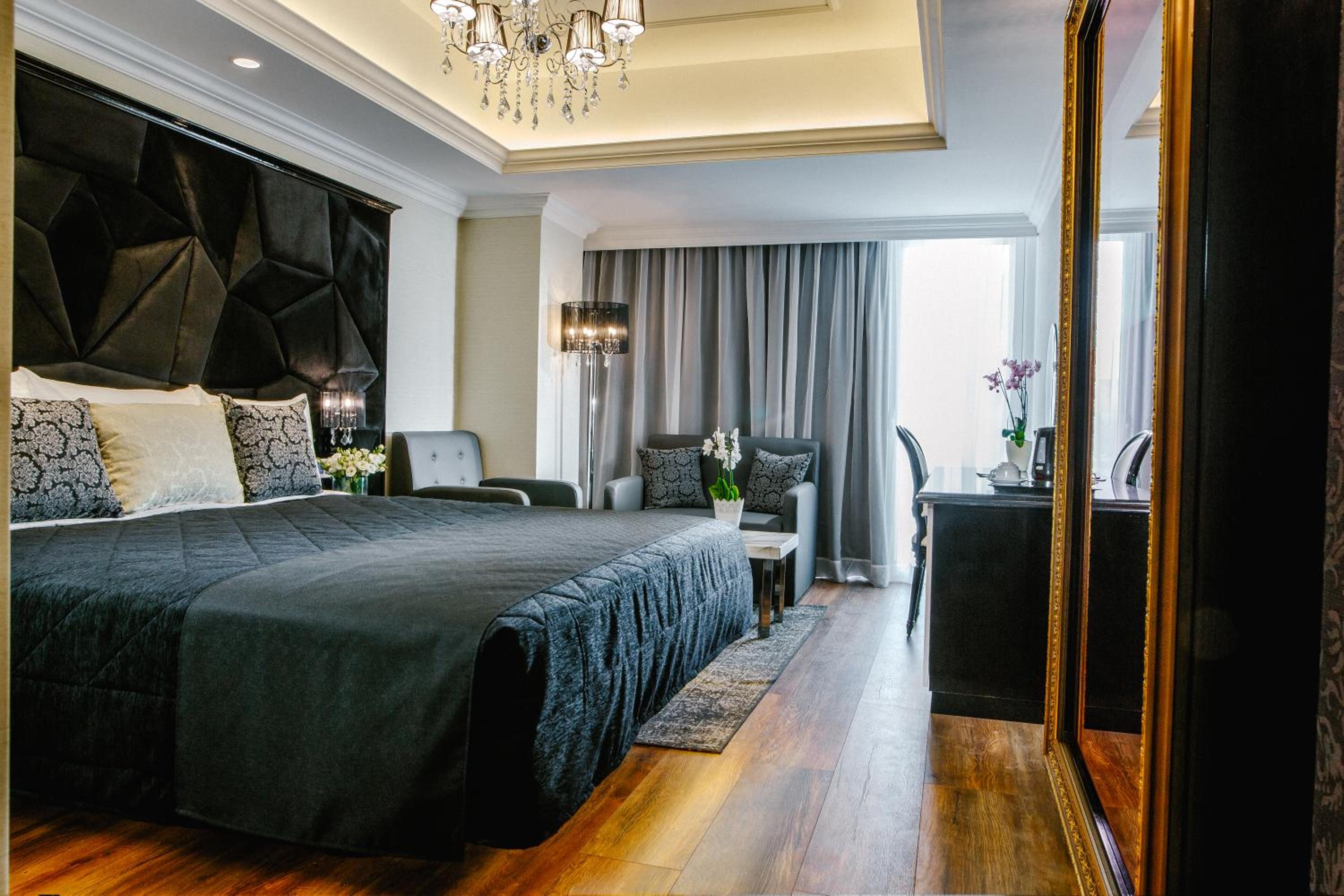 Suíte Deluxe com Banheira de Hidromassagem