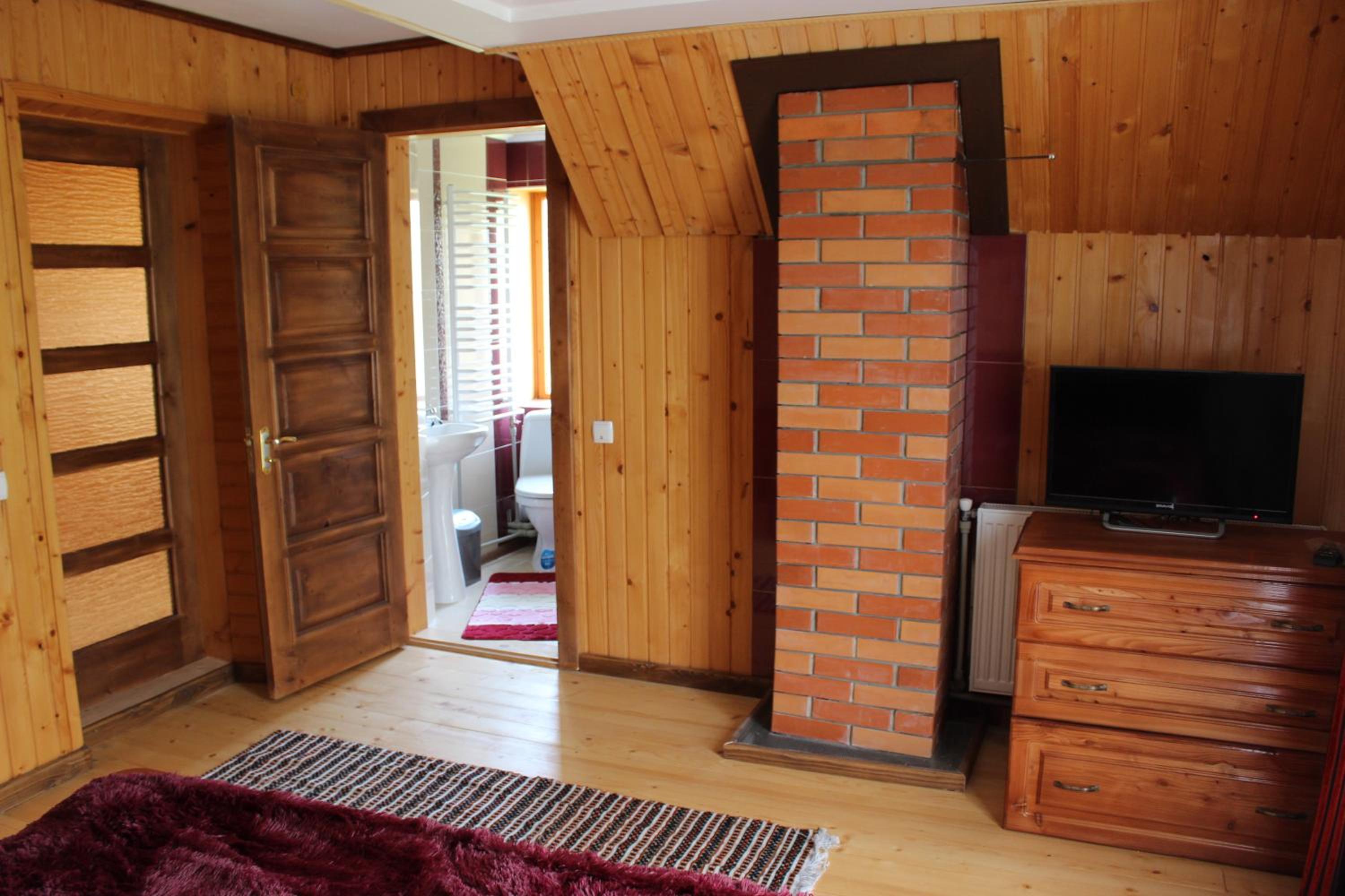 Large Double Room photo 1