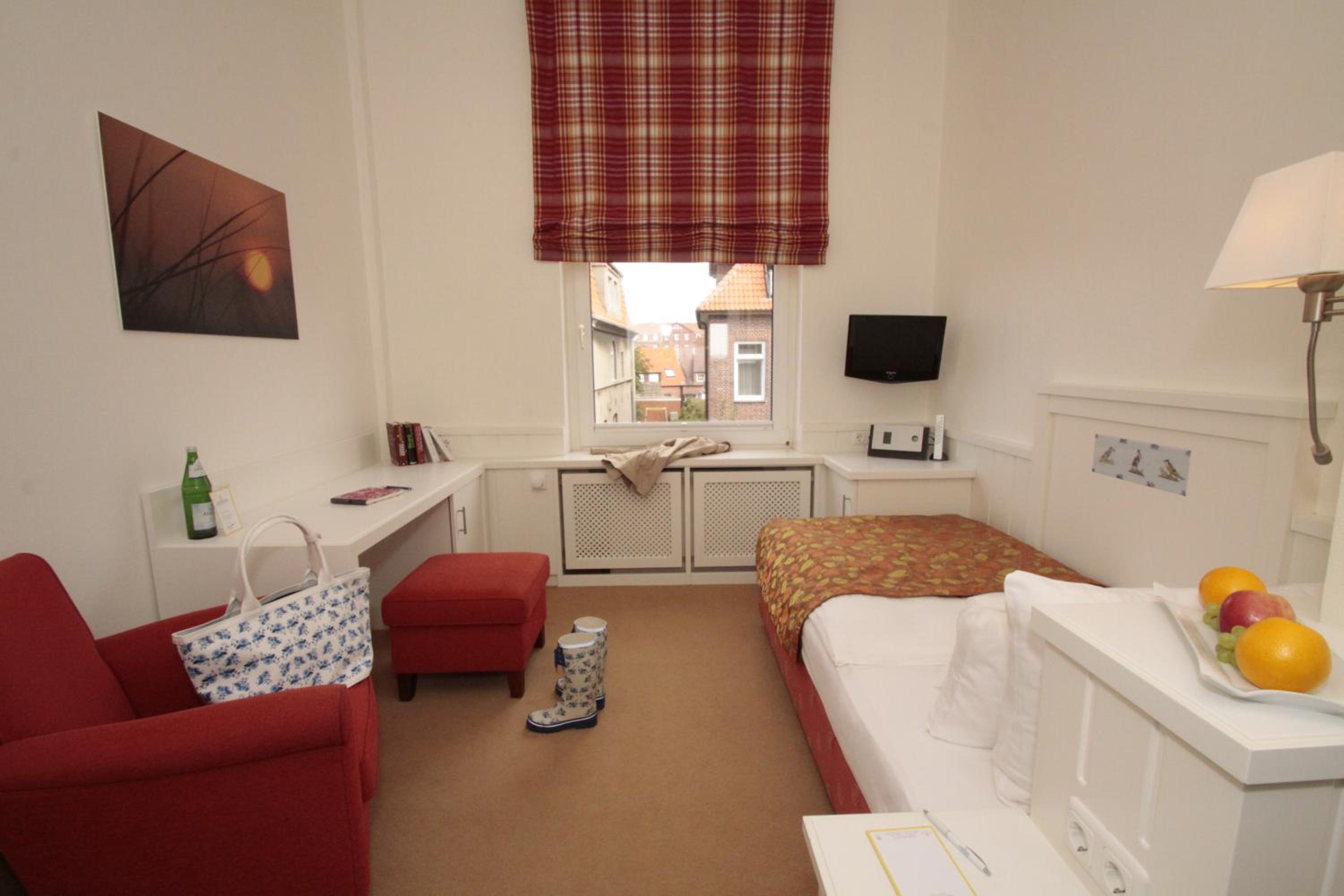 Single Room photo 2
