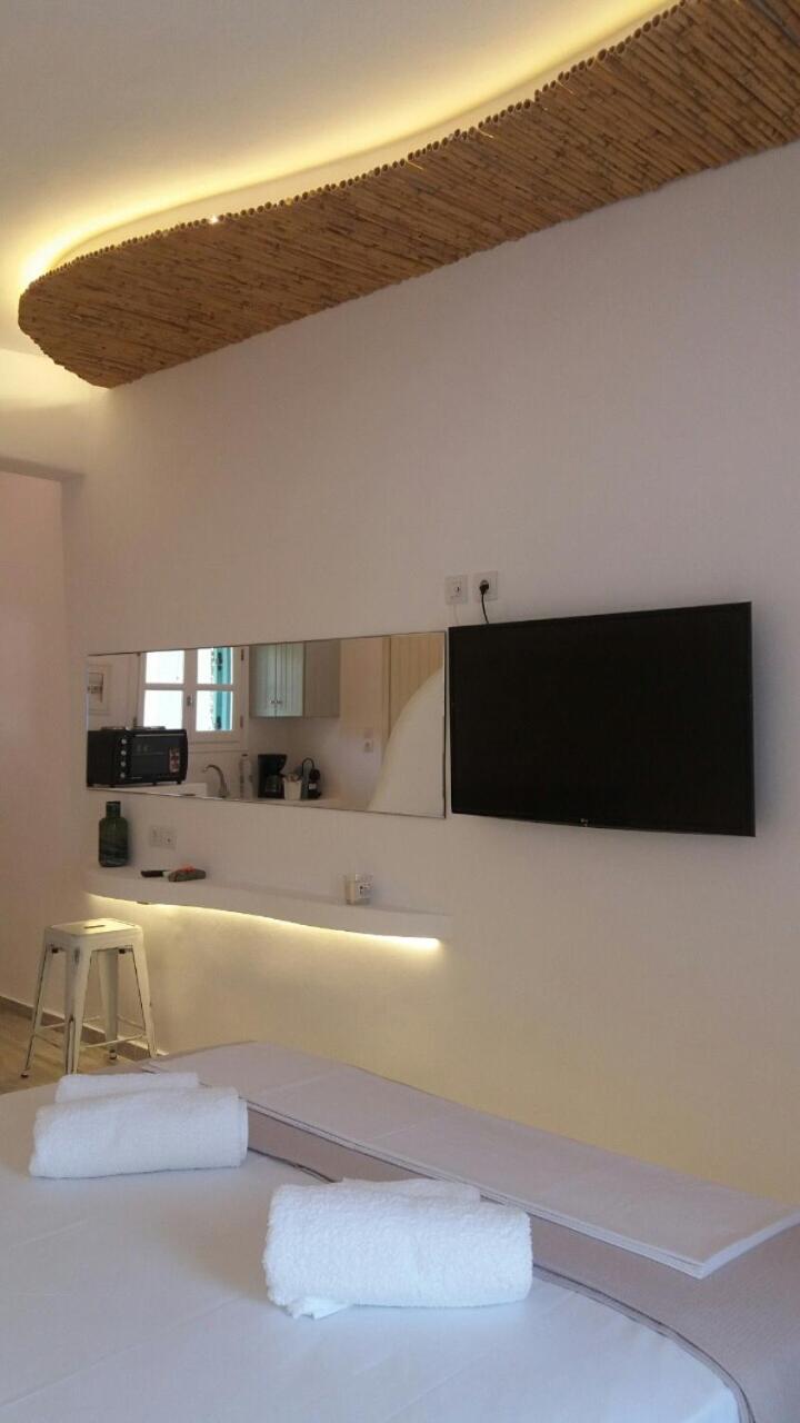 Junior Suite with Sea View - Photo 26