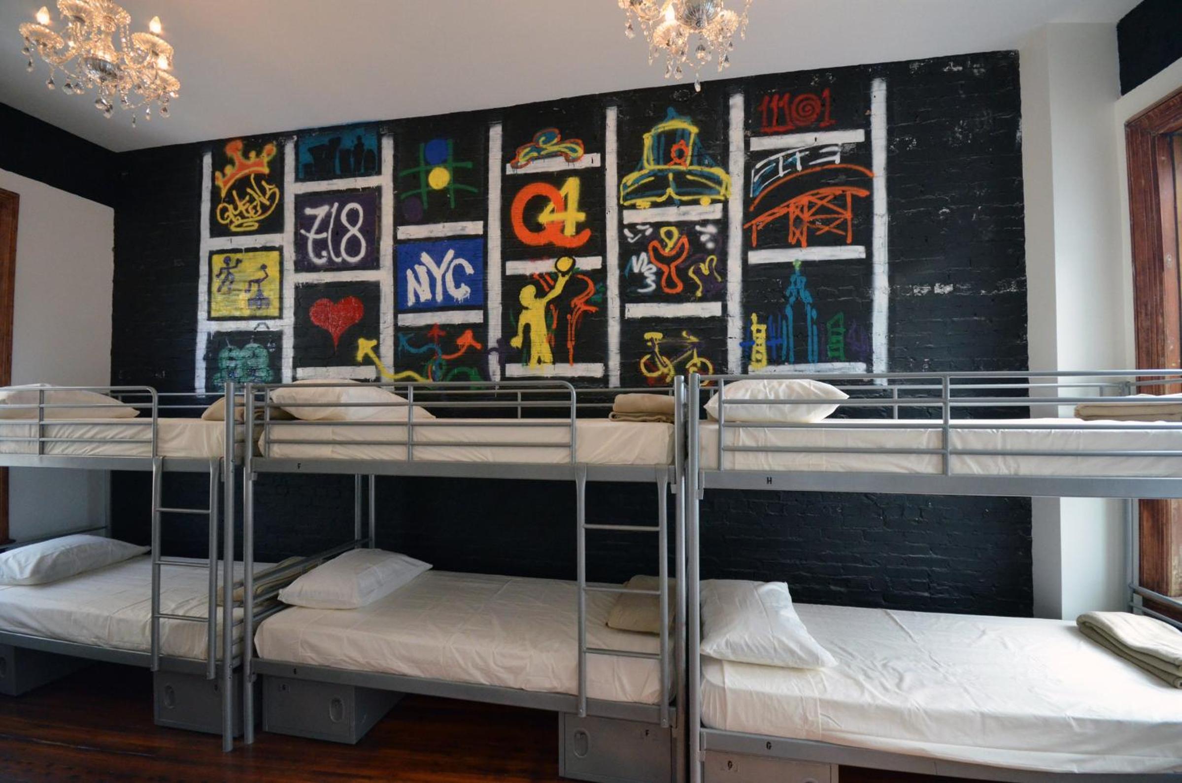 Single Bed in 6-Bed Female Dormitory Room photo 2