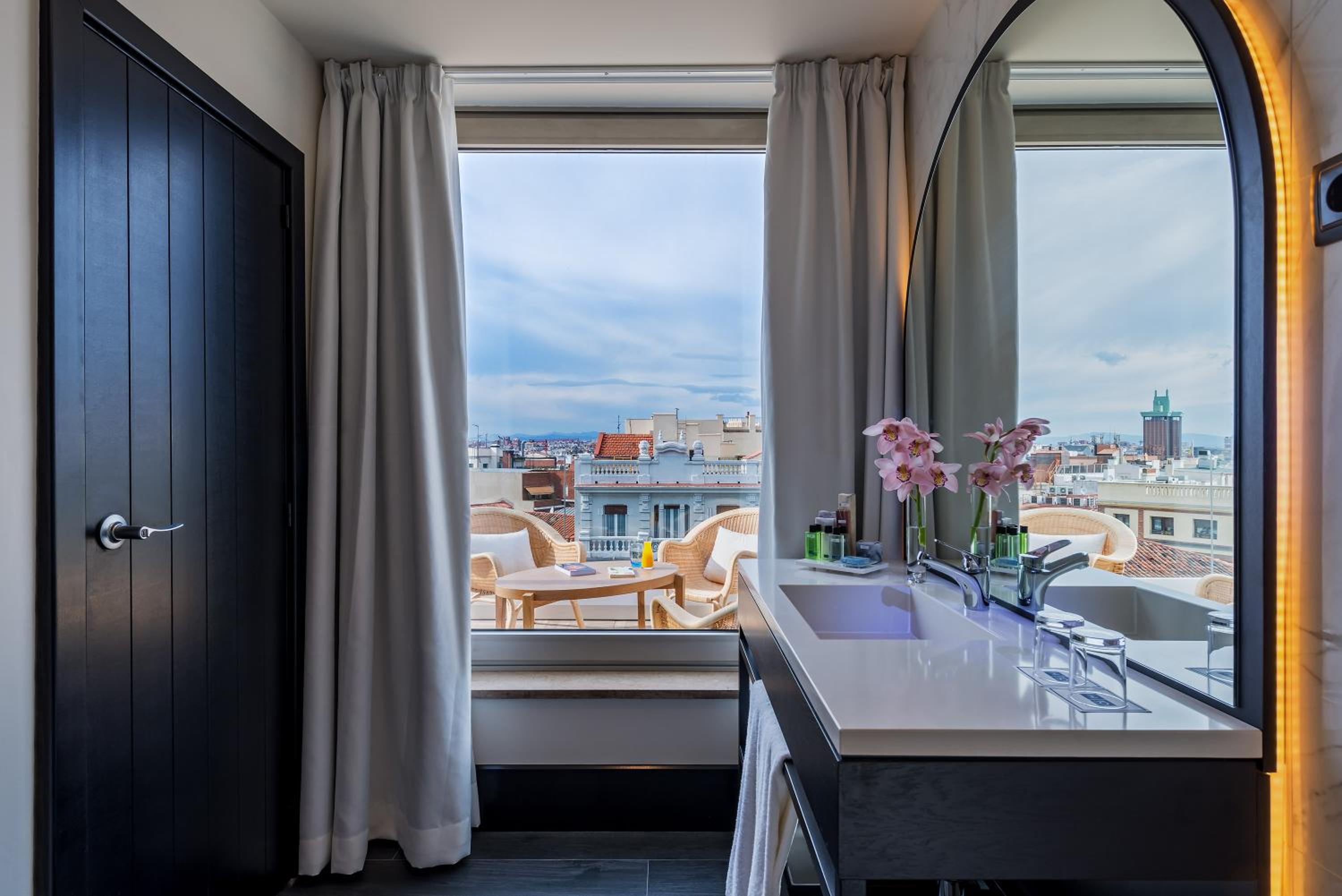Deluxe Double Room with Terrace