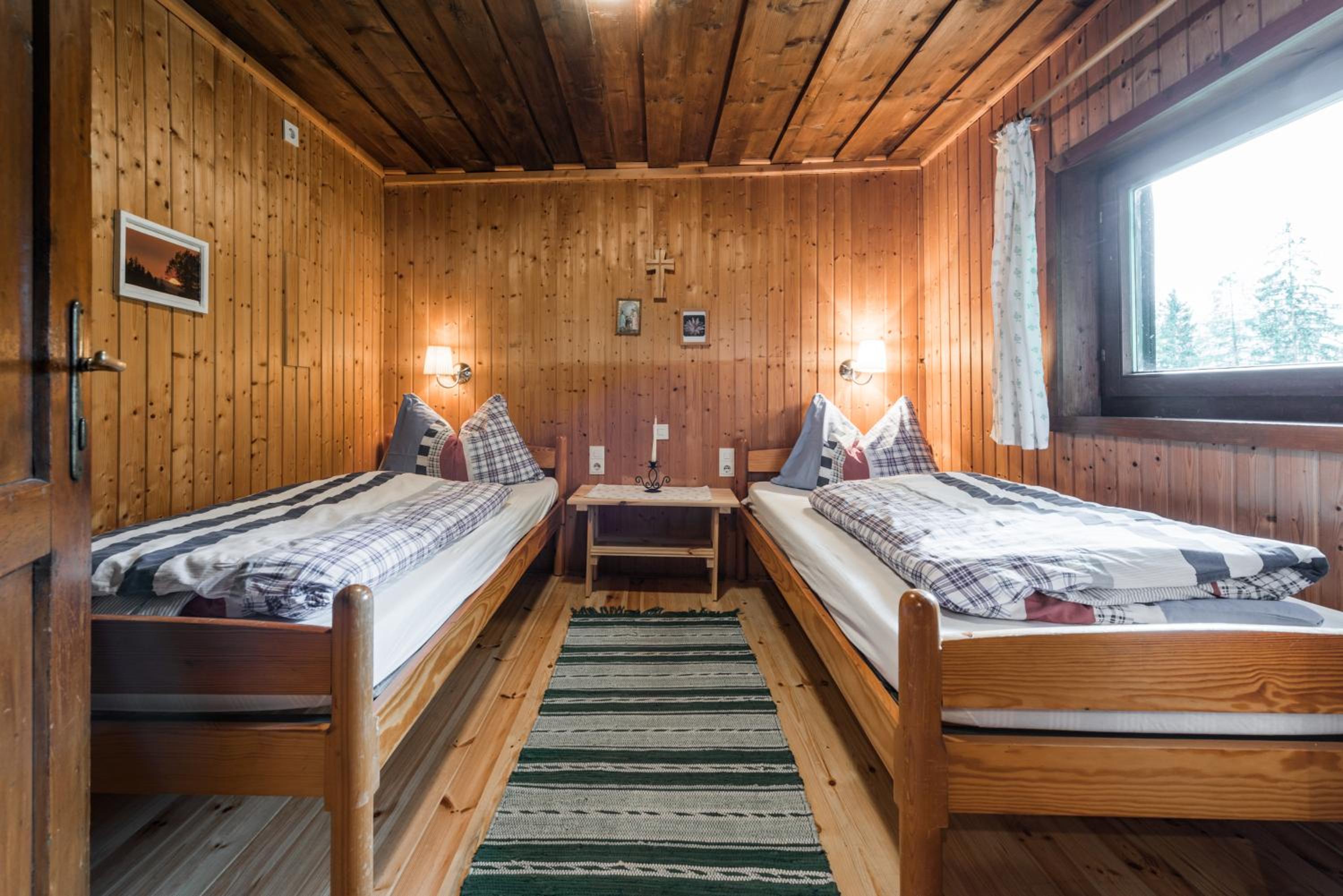 Four-Bedroom House photo 2