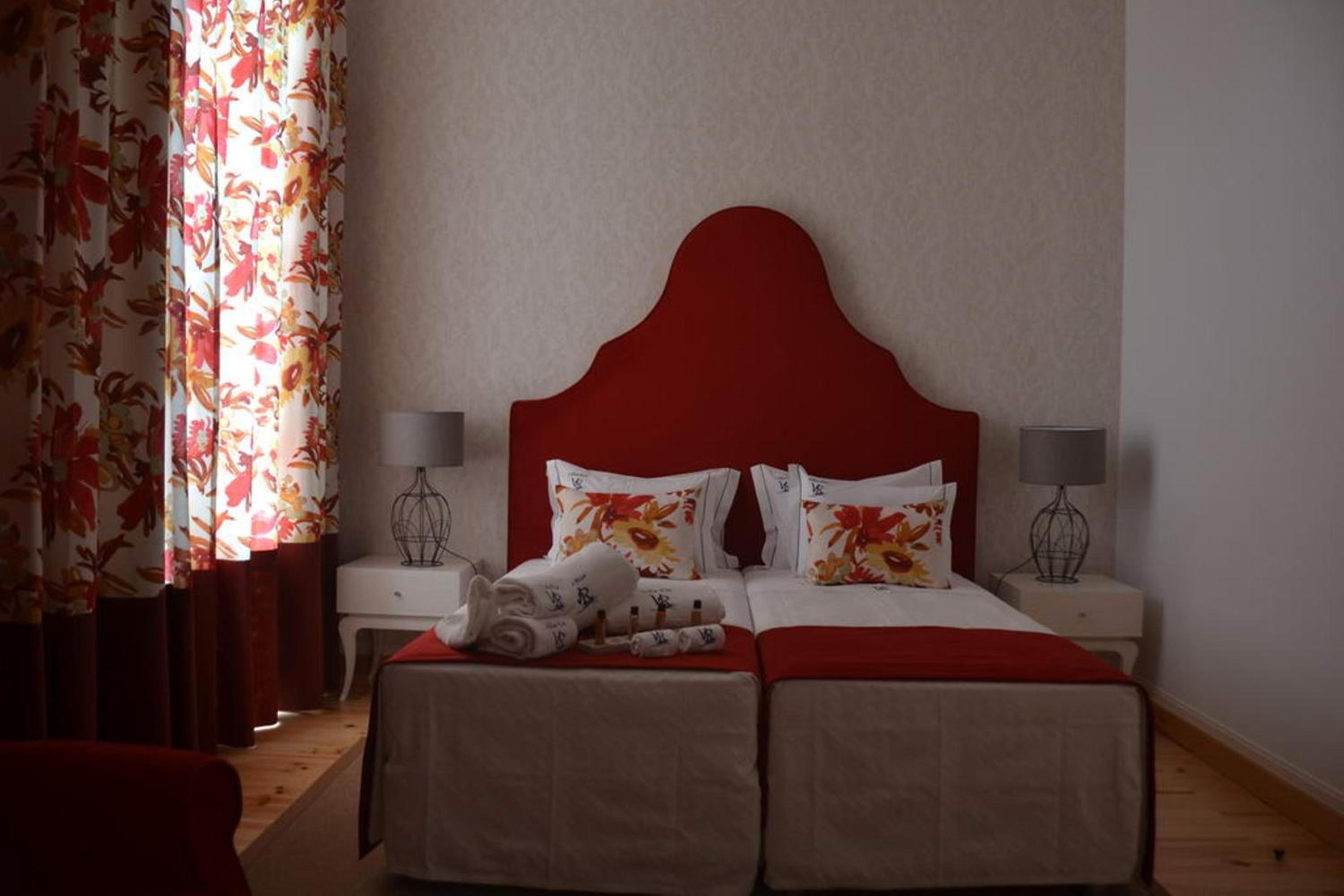 Deluxe Suite - Photo 7