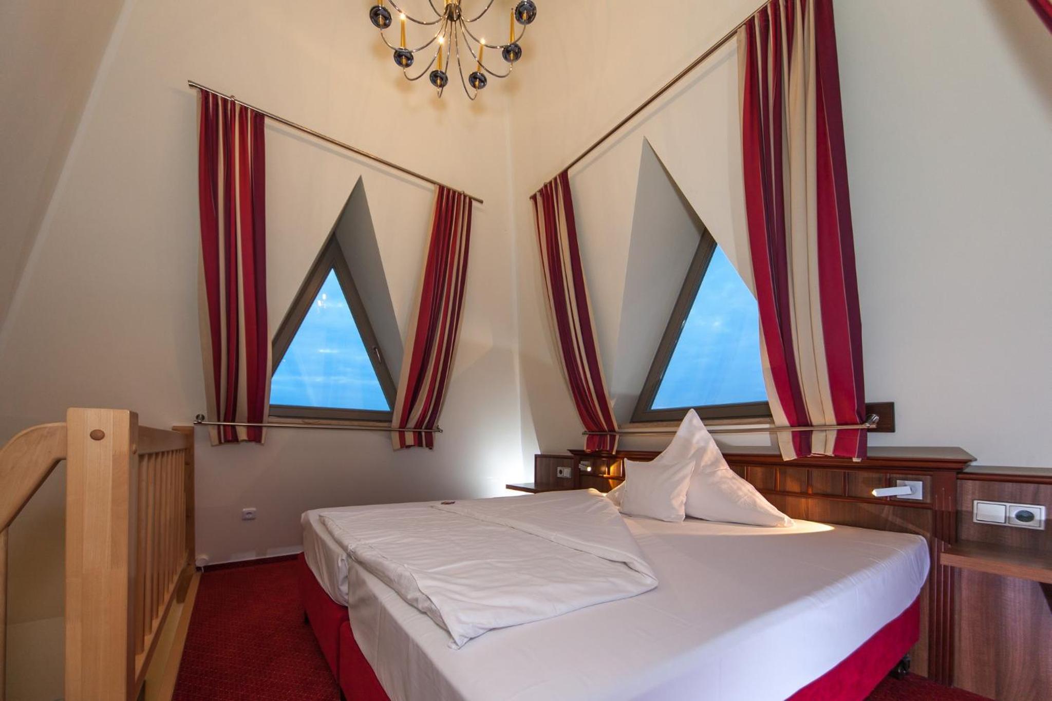 Tower Suite (4 Adults)  photo 1