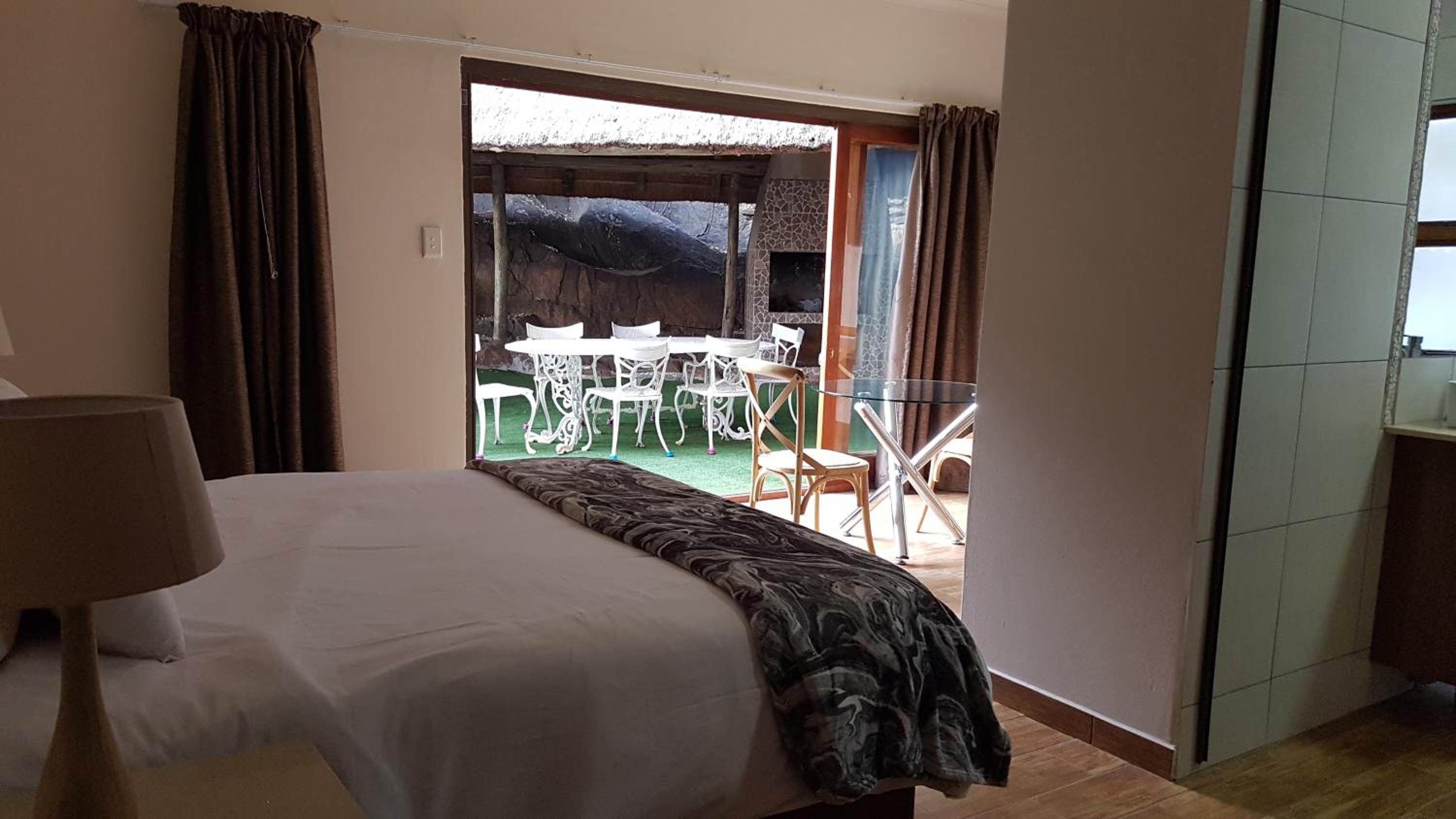 Deluxe Double Room photo 3