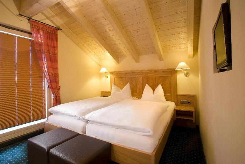 Suite with Mountain View photo 3