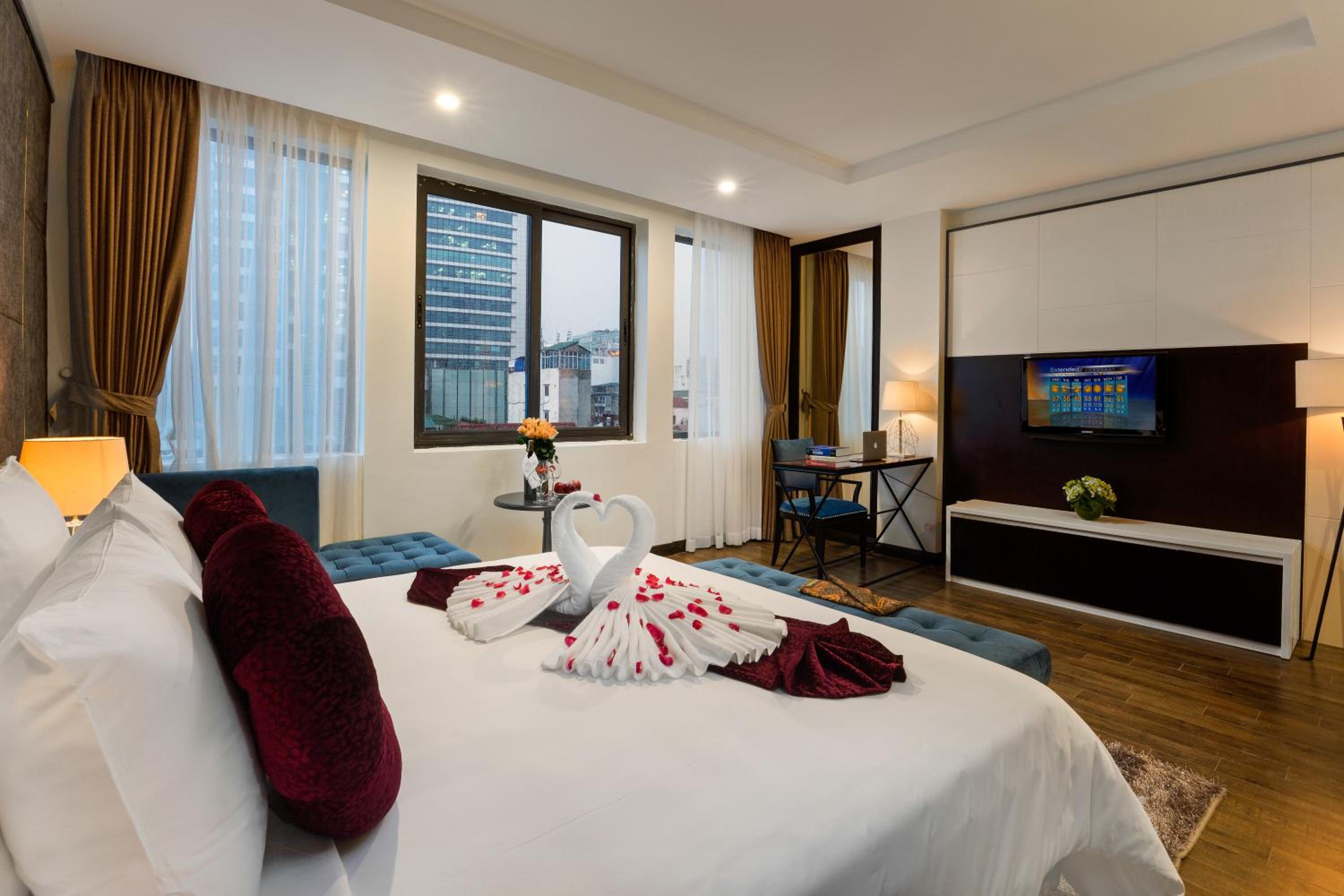 Suite with City View