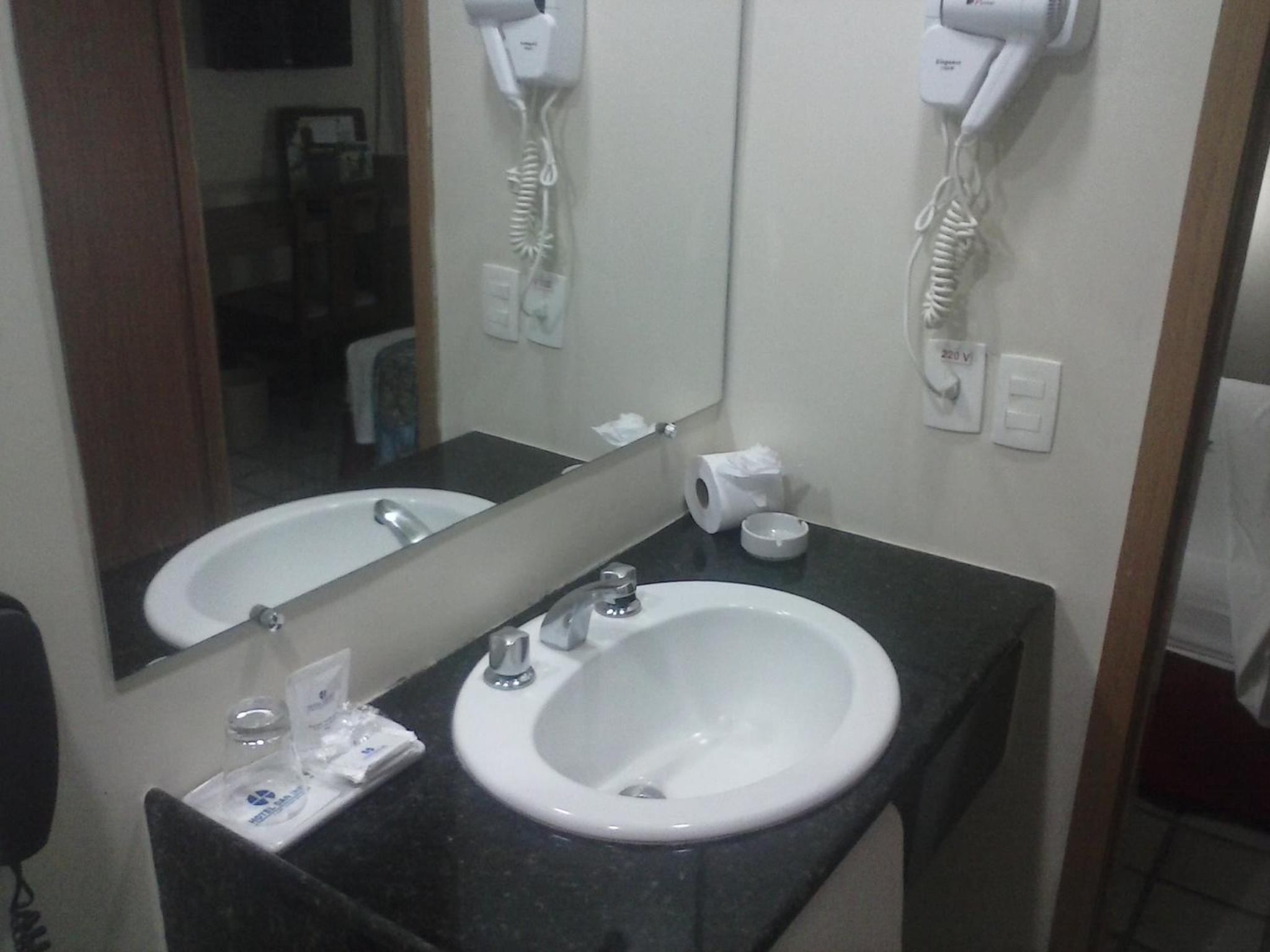 Standard Double Room - Photo 2