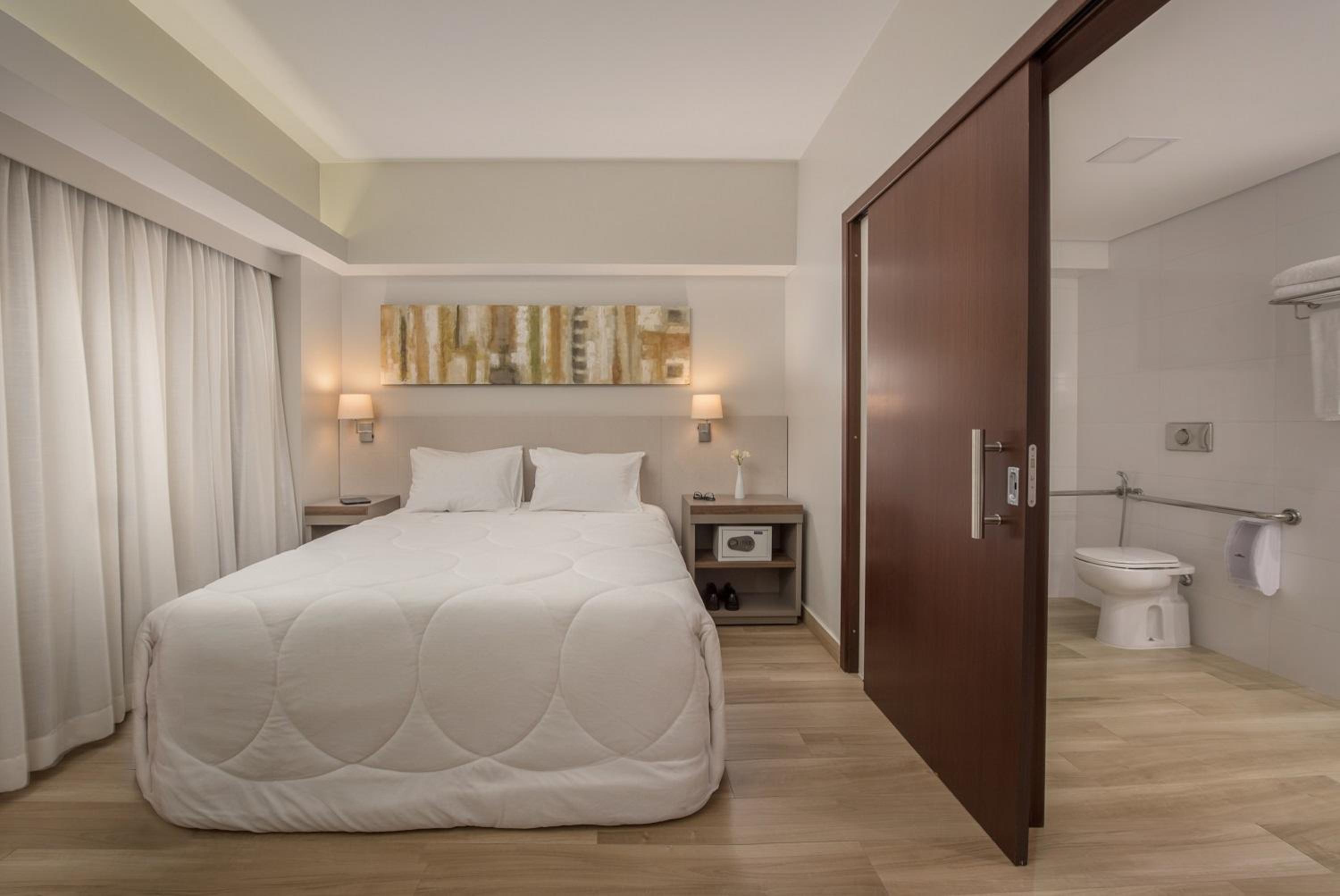 Superior Luxury PwD Disability Access - 1 Queen Bed
