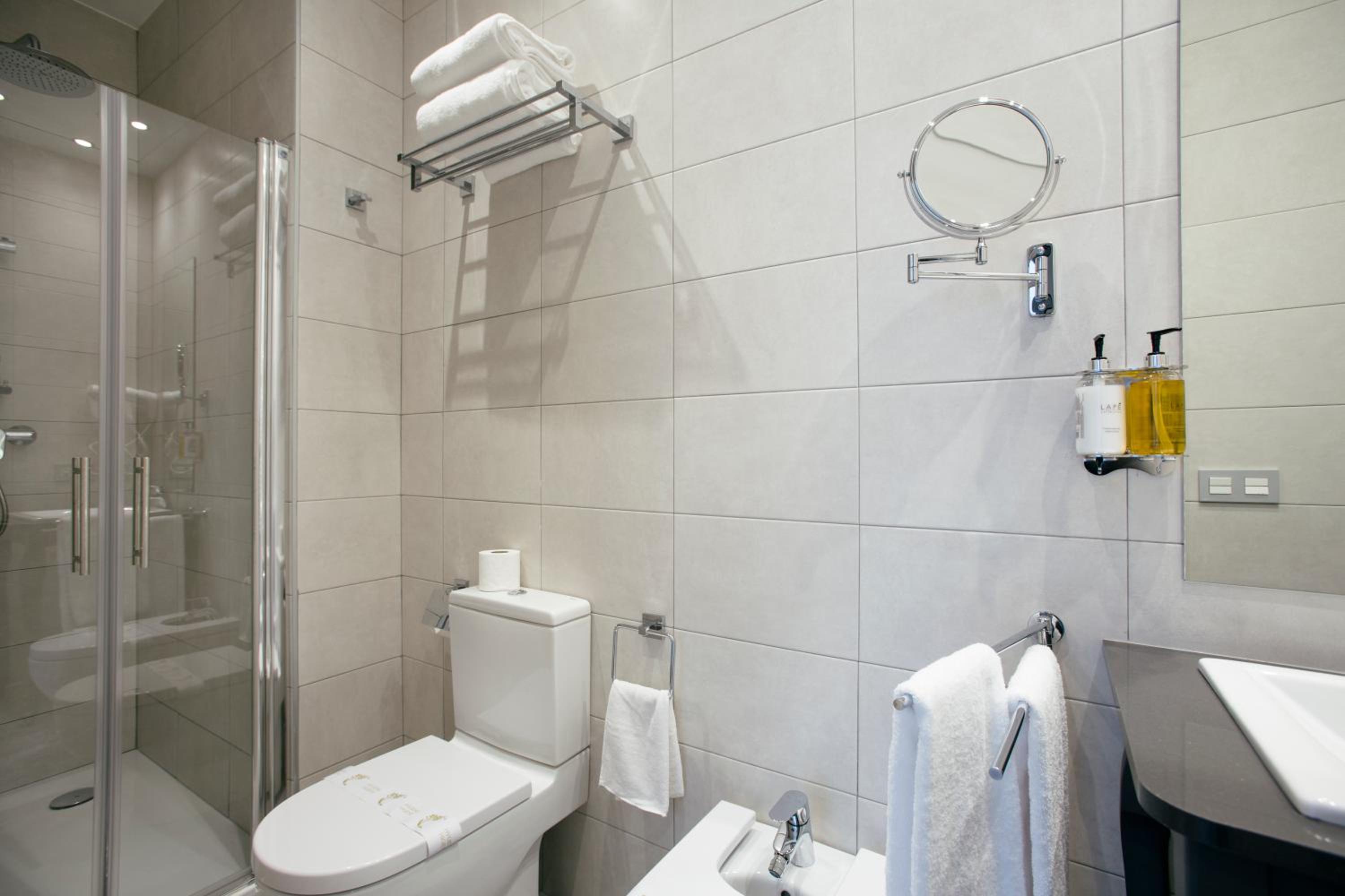 Budget Double or Twin Room photo 3