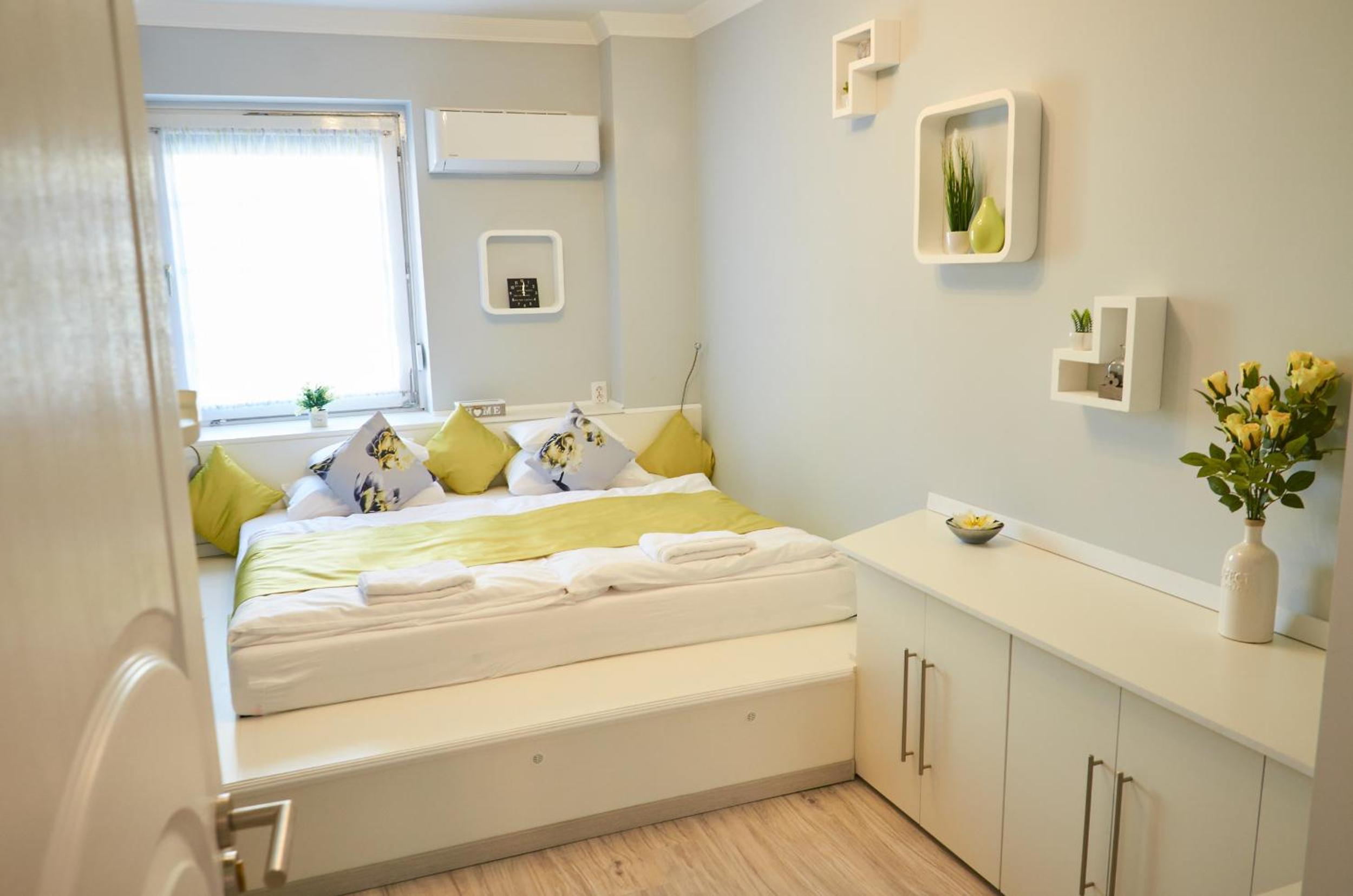 Two-Bedroom Apartment - Photo 3