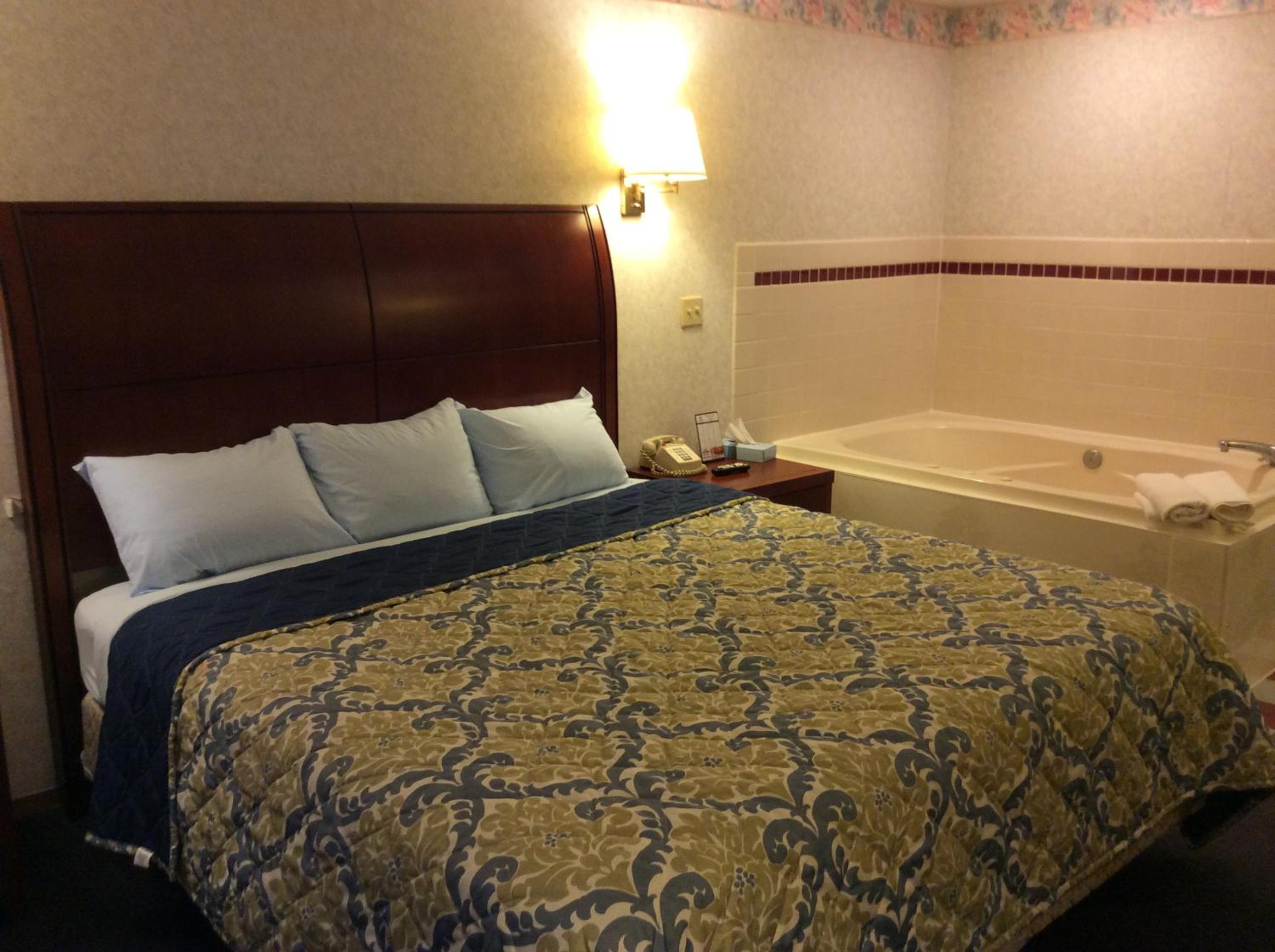 King Room with Spa Bath photo 3