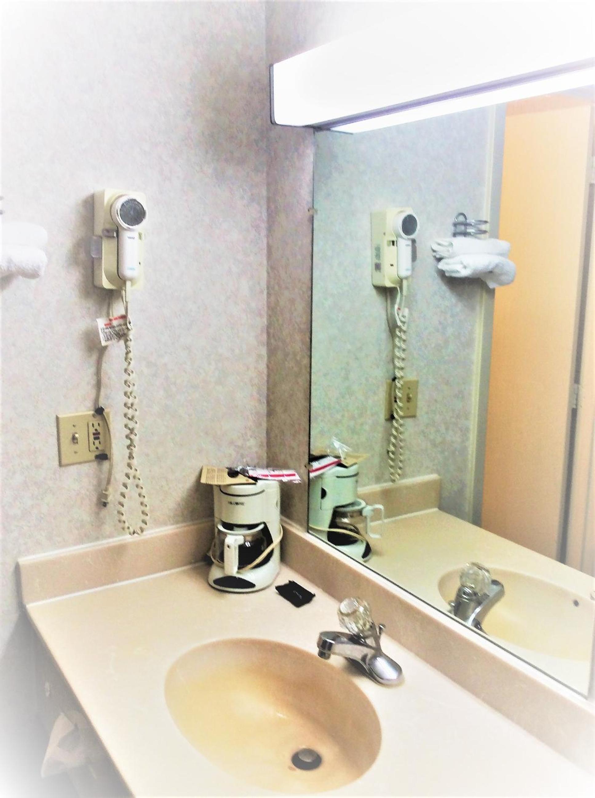 Queen Room - Photo 4