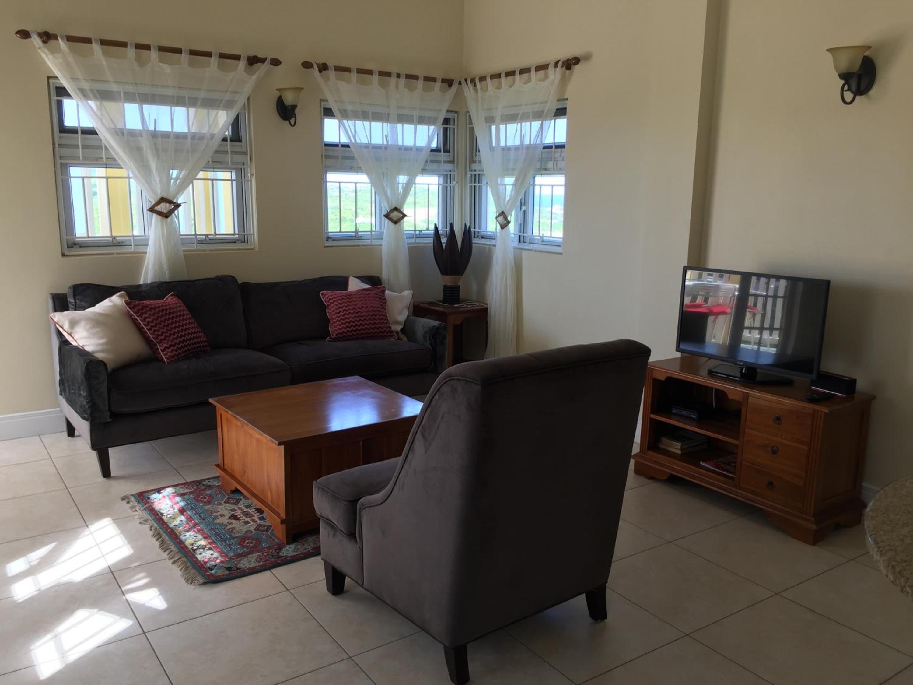 Two-Bedroom Apartment with Private Pool photo 2