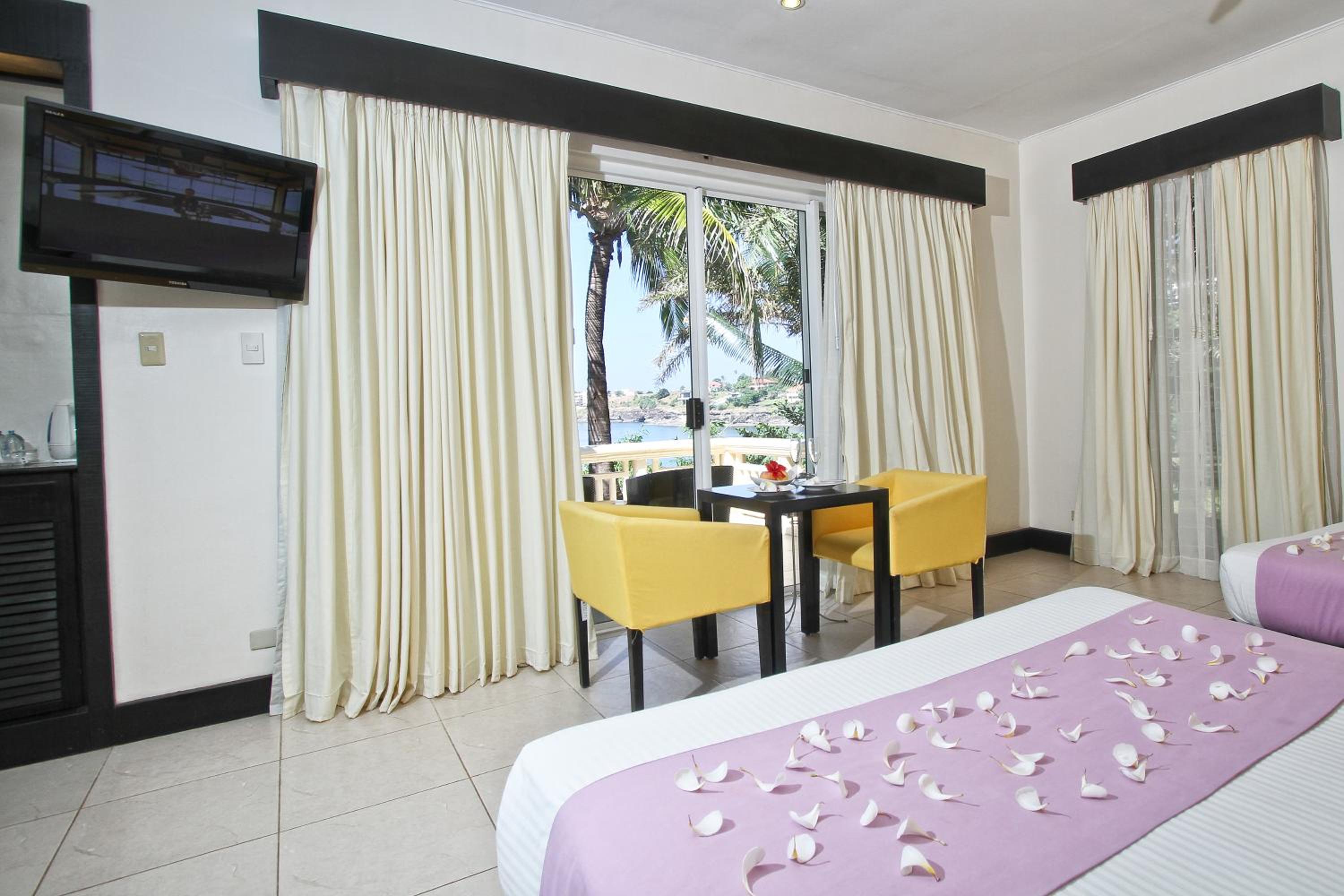 Seaview Casitas - Photo 2