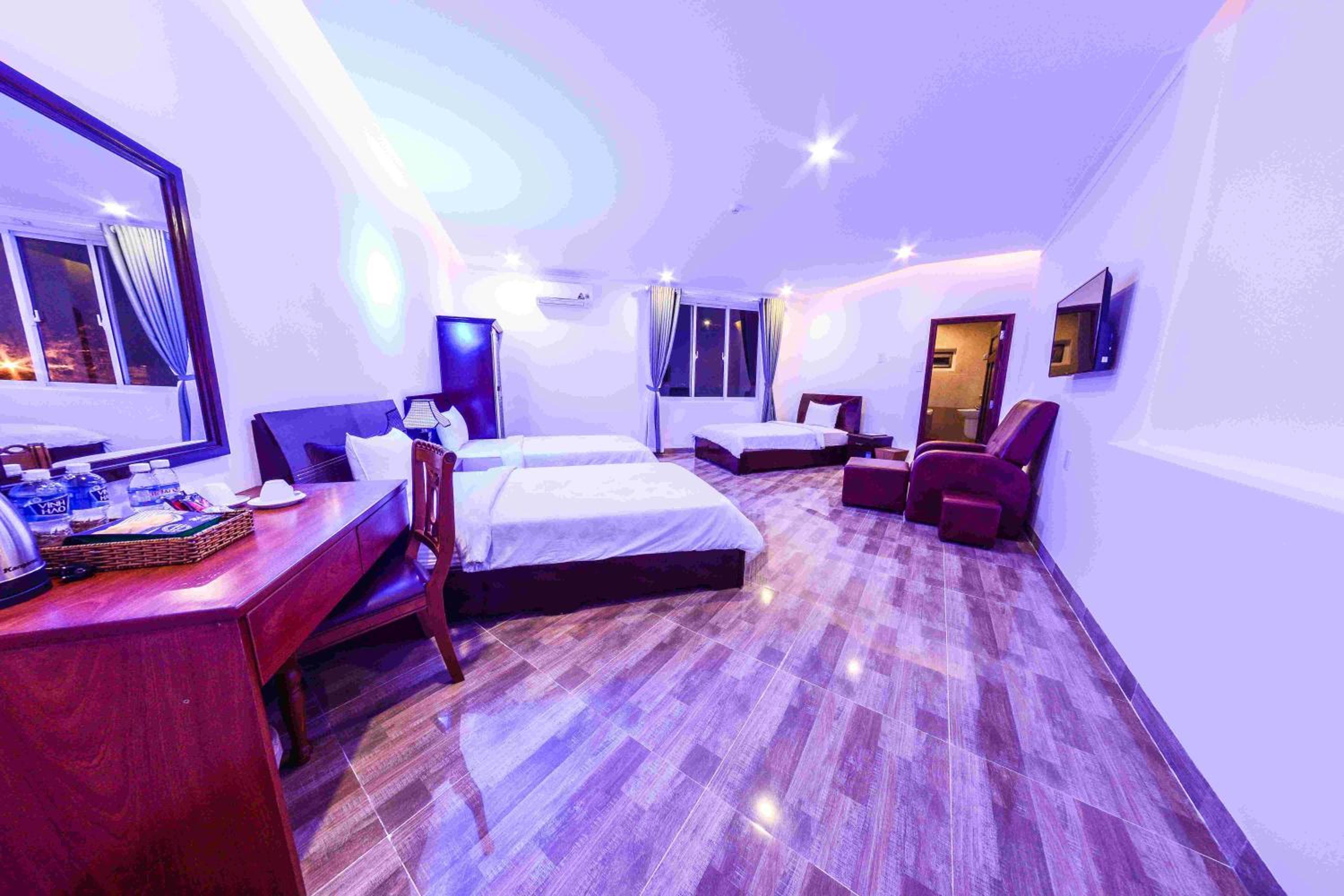 Superior Triple Room photo 2