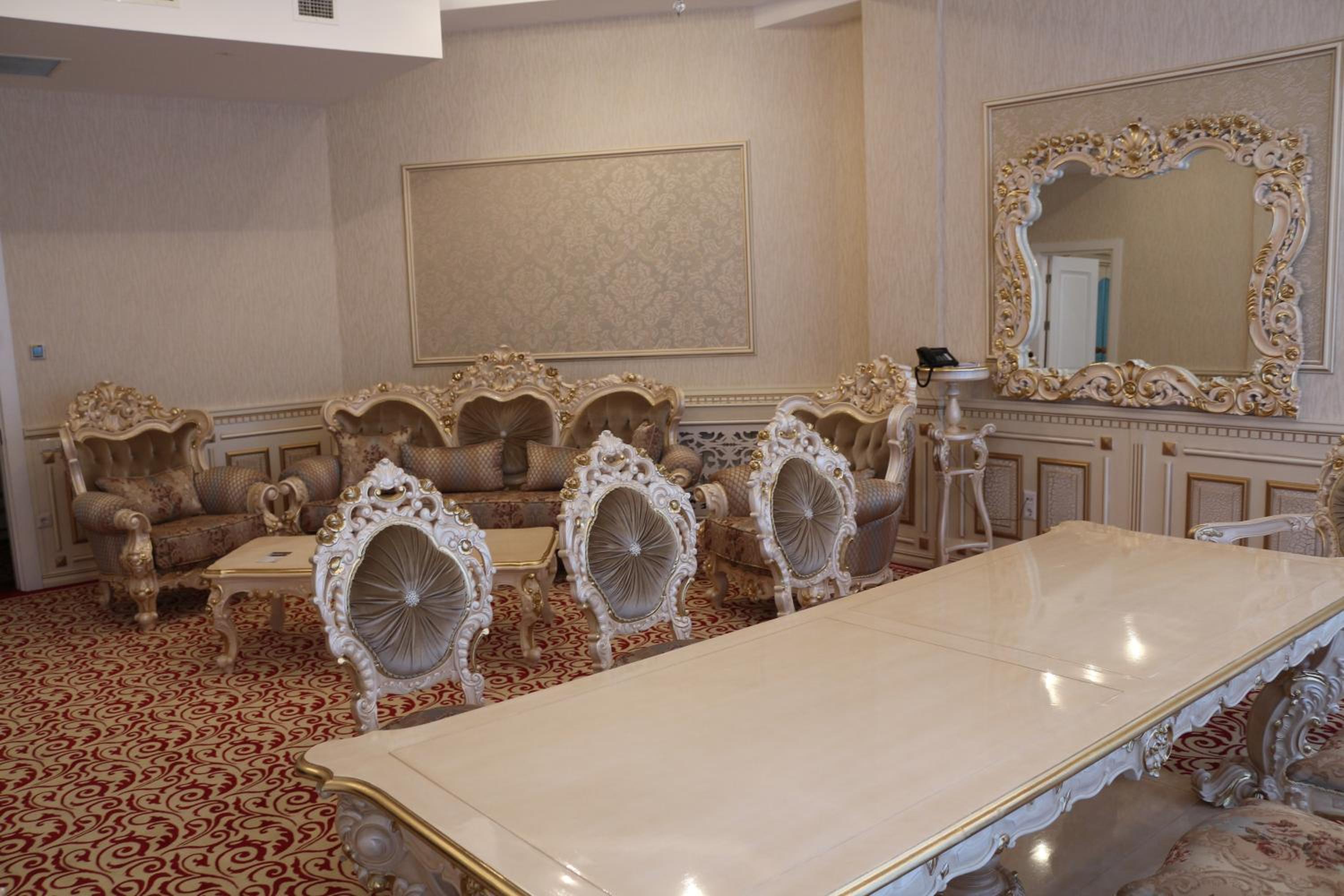 Superior Suite