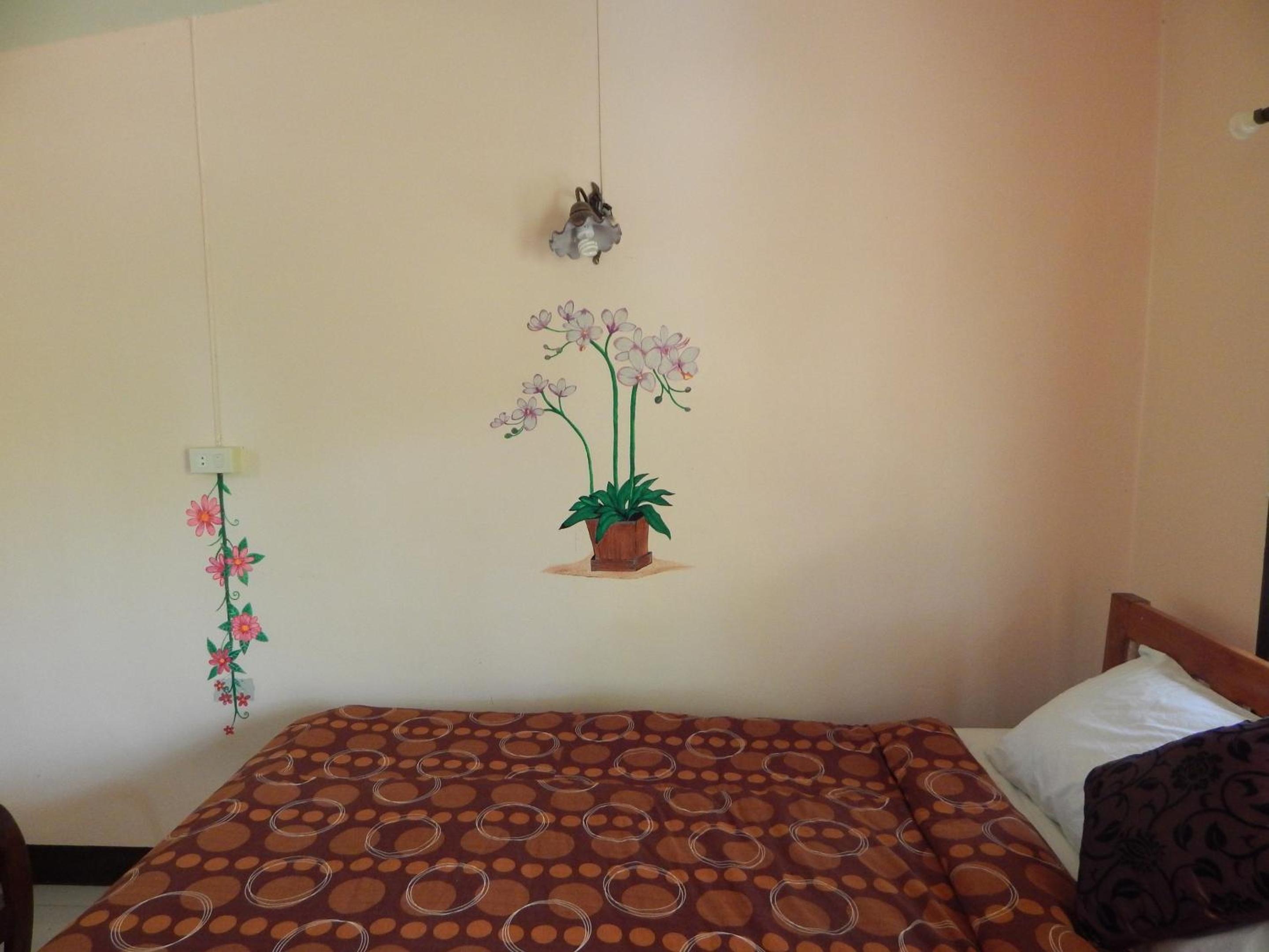 Standard Double Room - Photo 7