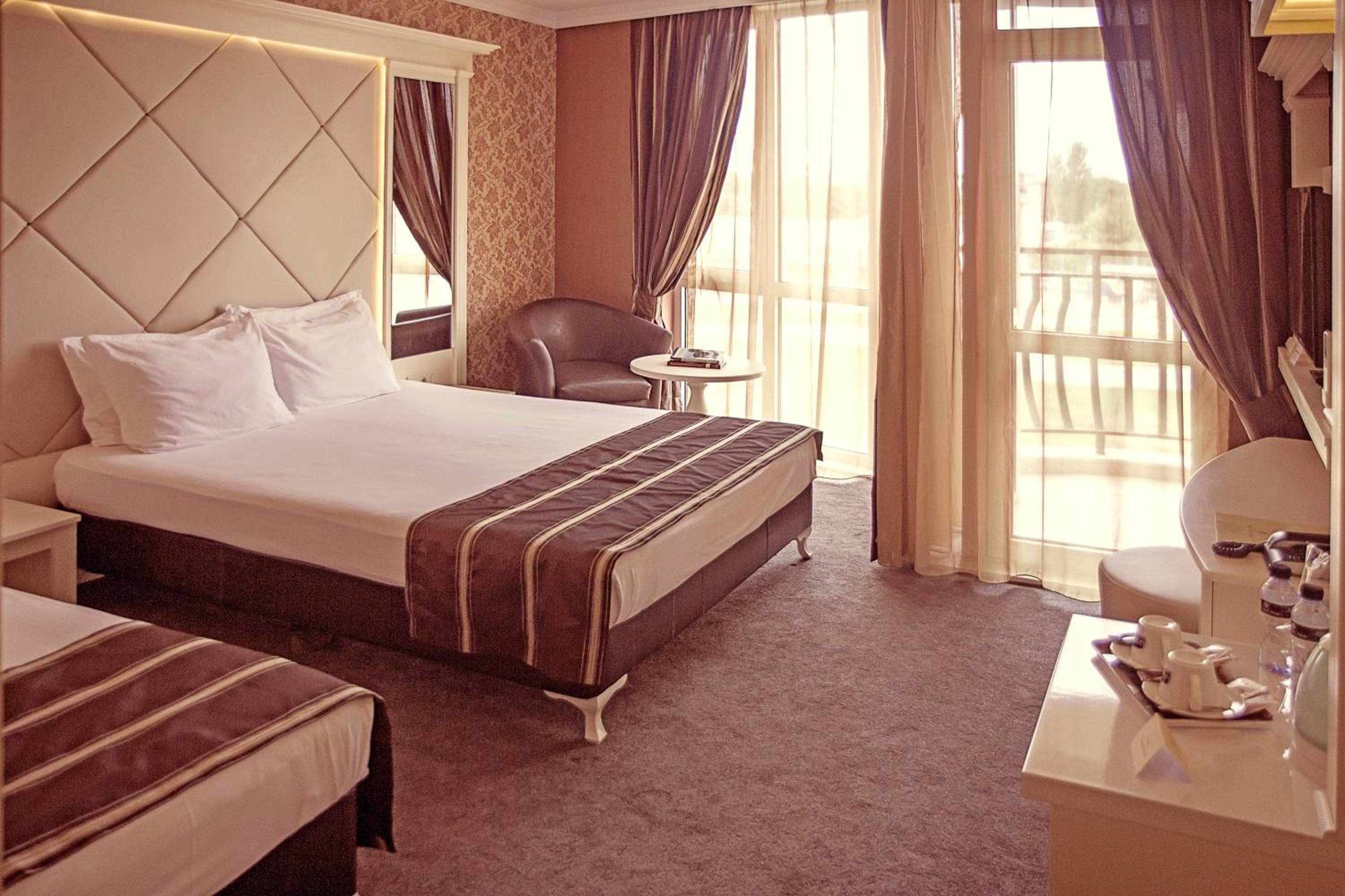 Standard Double or Twin Room with Free Spa Access - Photo 5