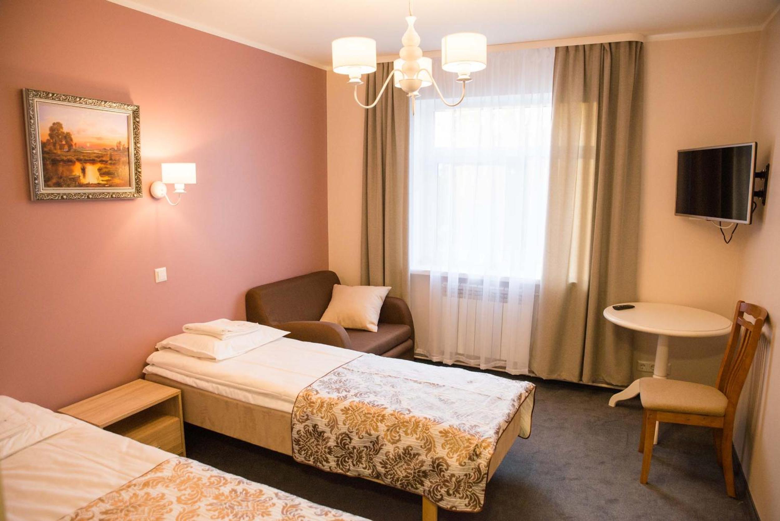 Standard Twin Room - Photo 3