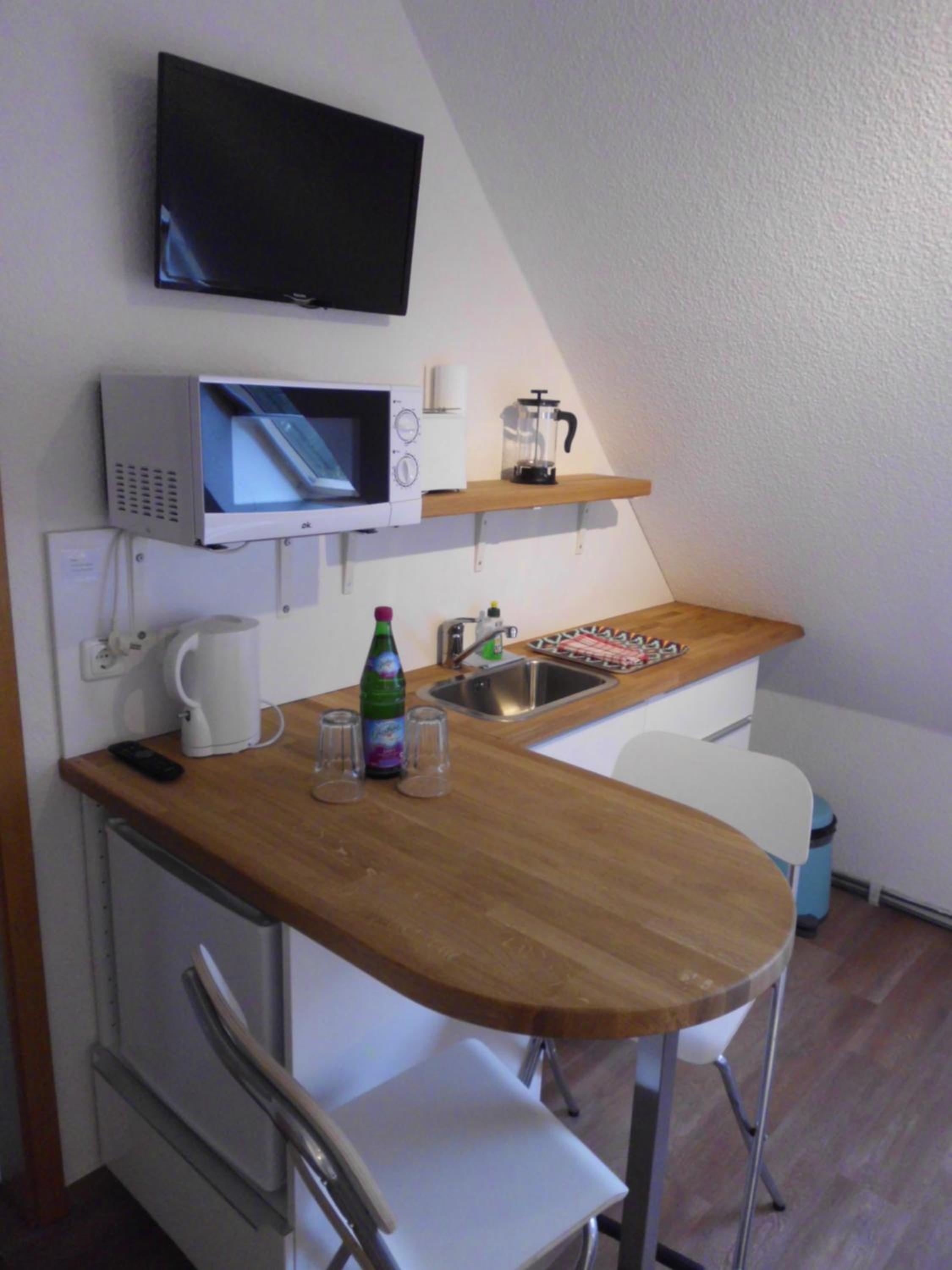 Double Room with Private Bathroom - Photo 5