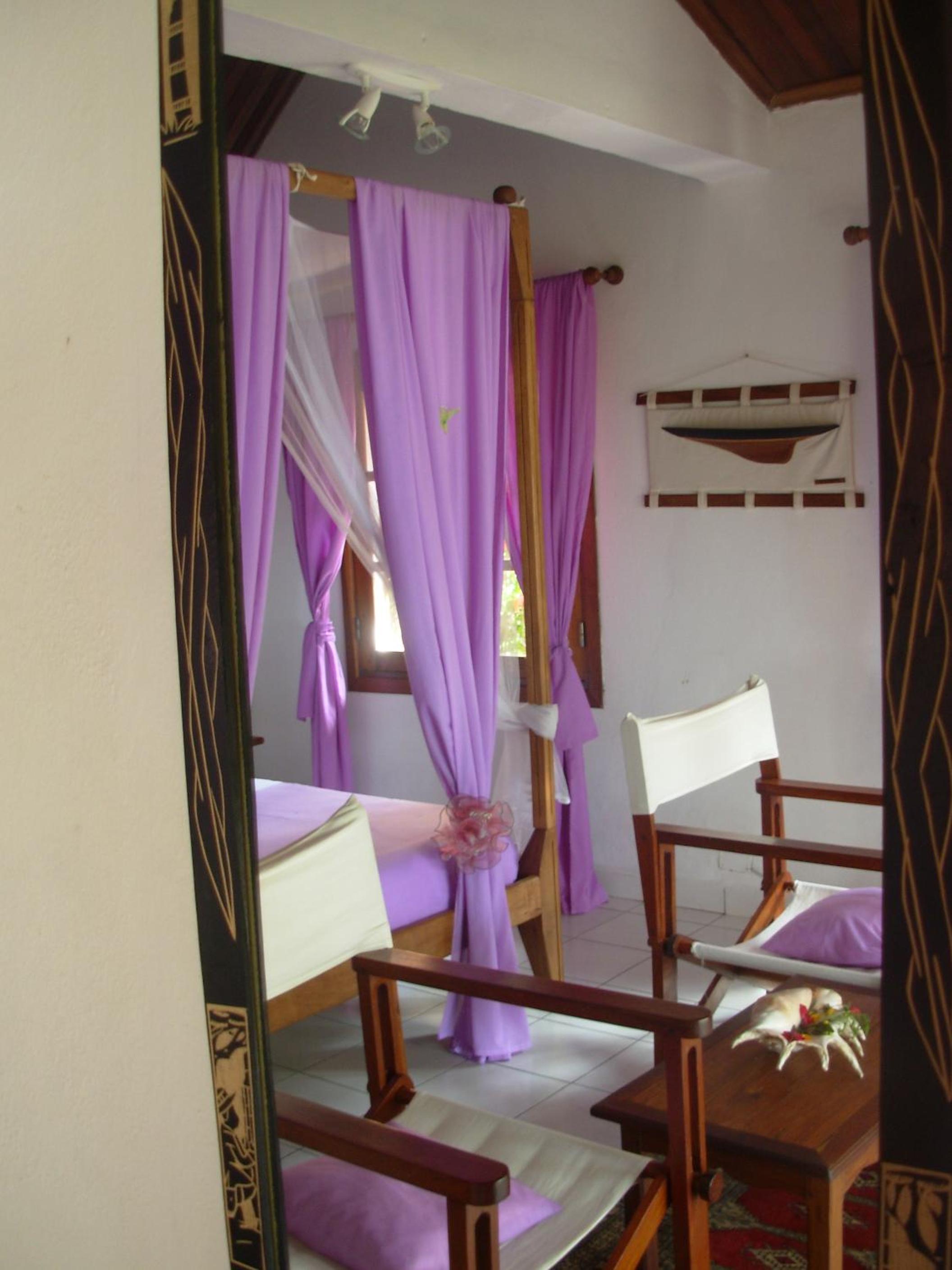 Bungalow (2 Adults) photo 3