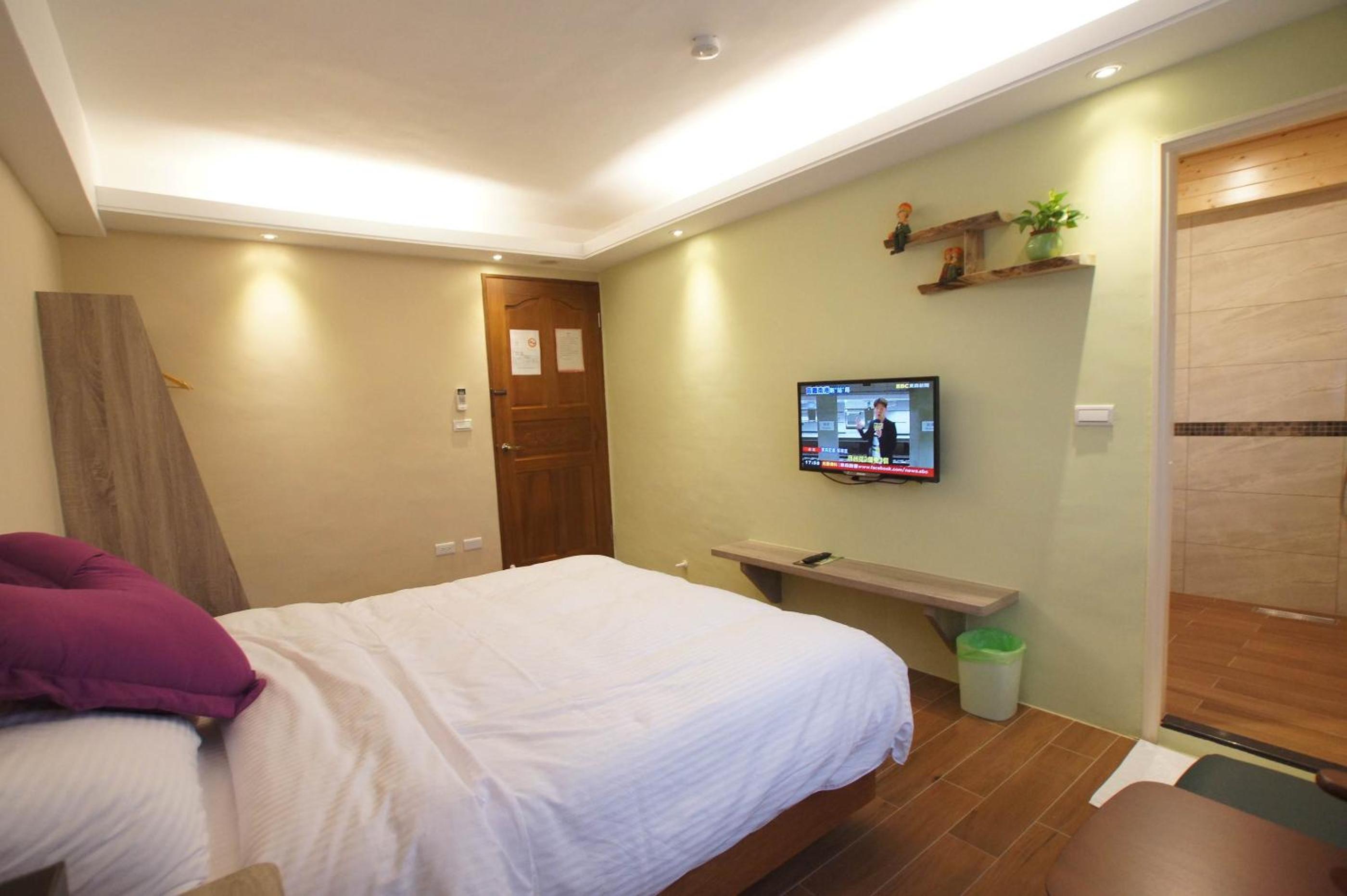Standard Double Room photo 3