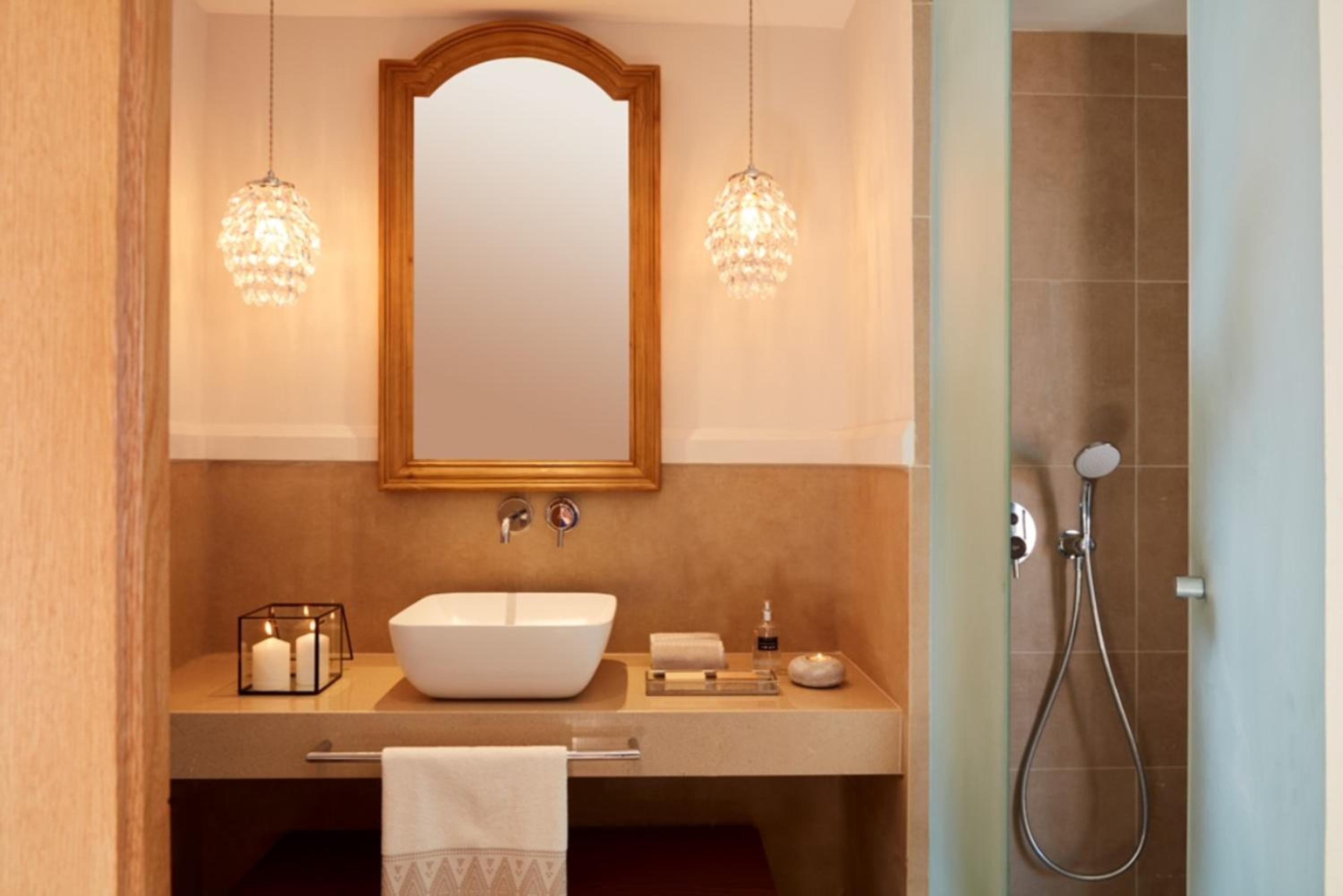 Deluxe Junior Suite with Whirlpool and Sea View photo 2