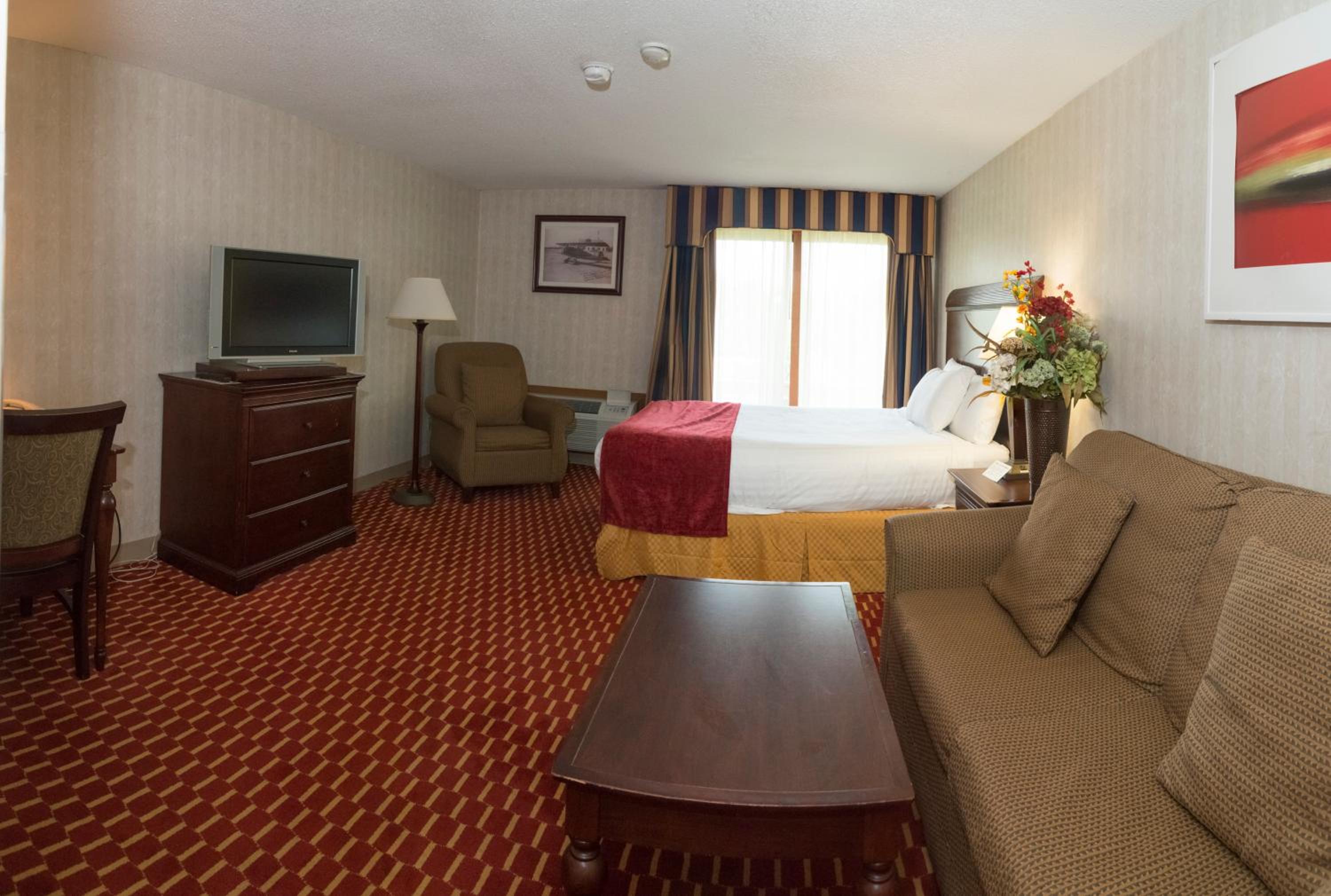 Queen Room - Non-Smoking - Photo 4