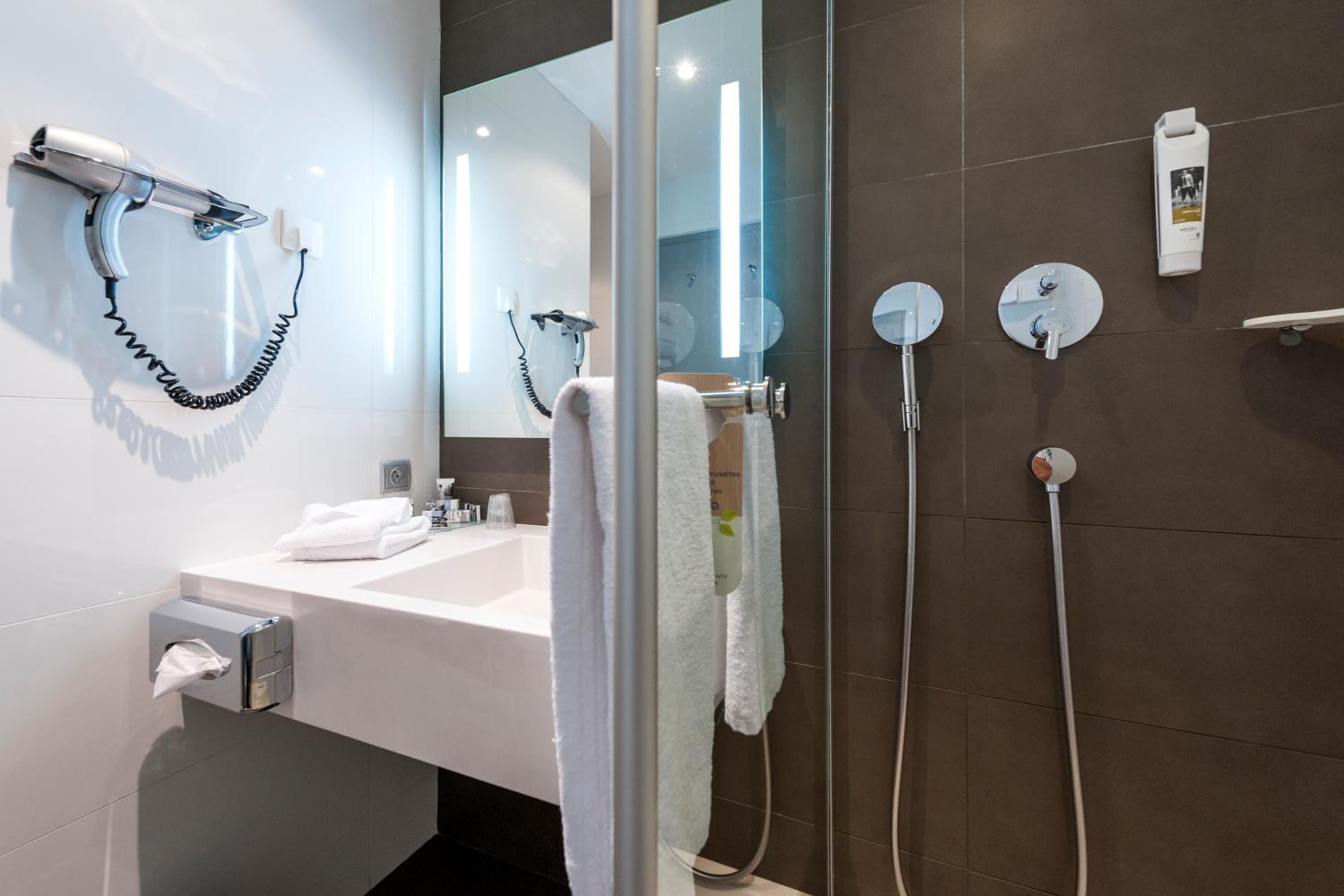 Superior Double Room - Photo 10