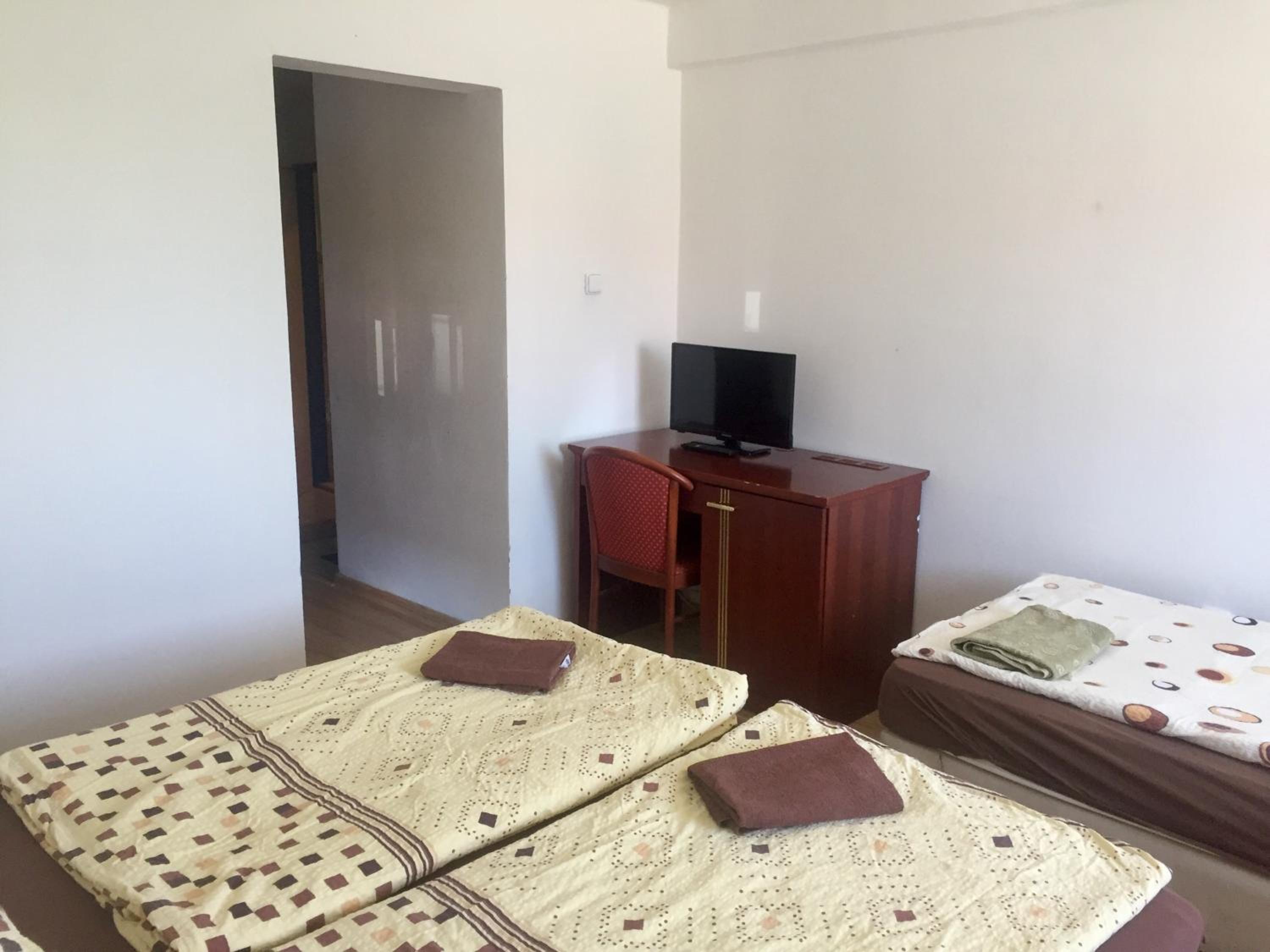 Triple Room with Shared Toilet photo 1