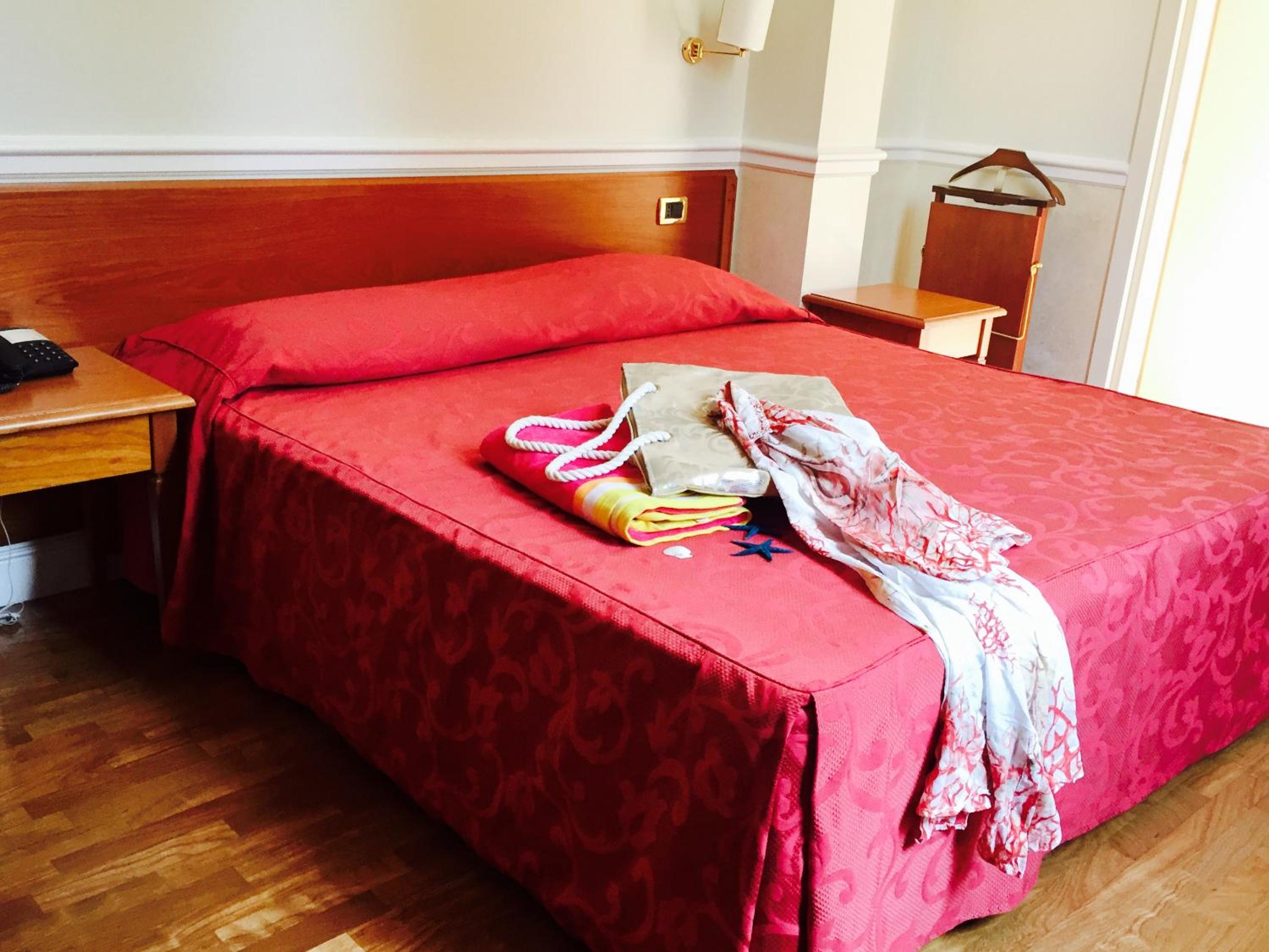 Superior Double or Twin Room photo 2