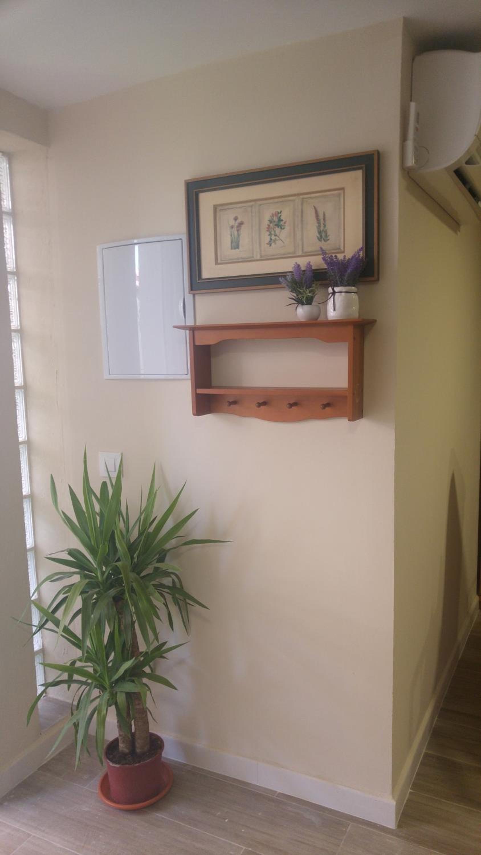 Two-Bedroom House - Photo 9