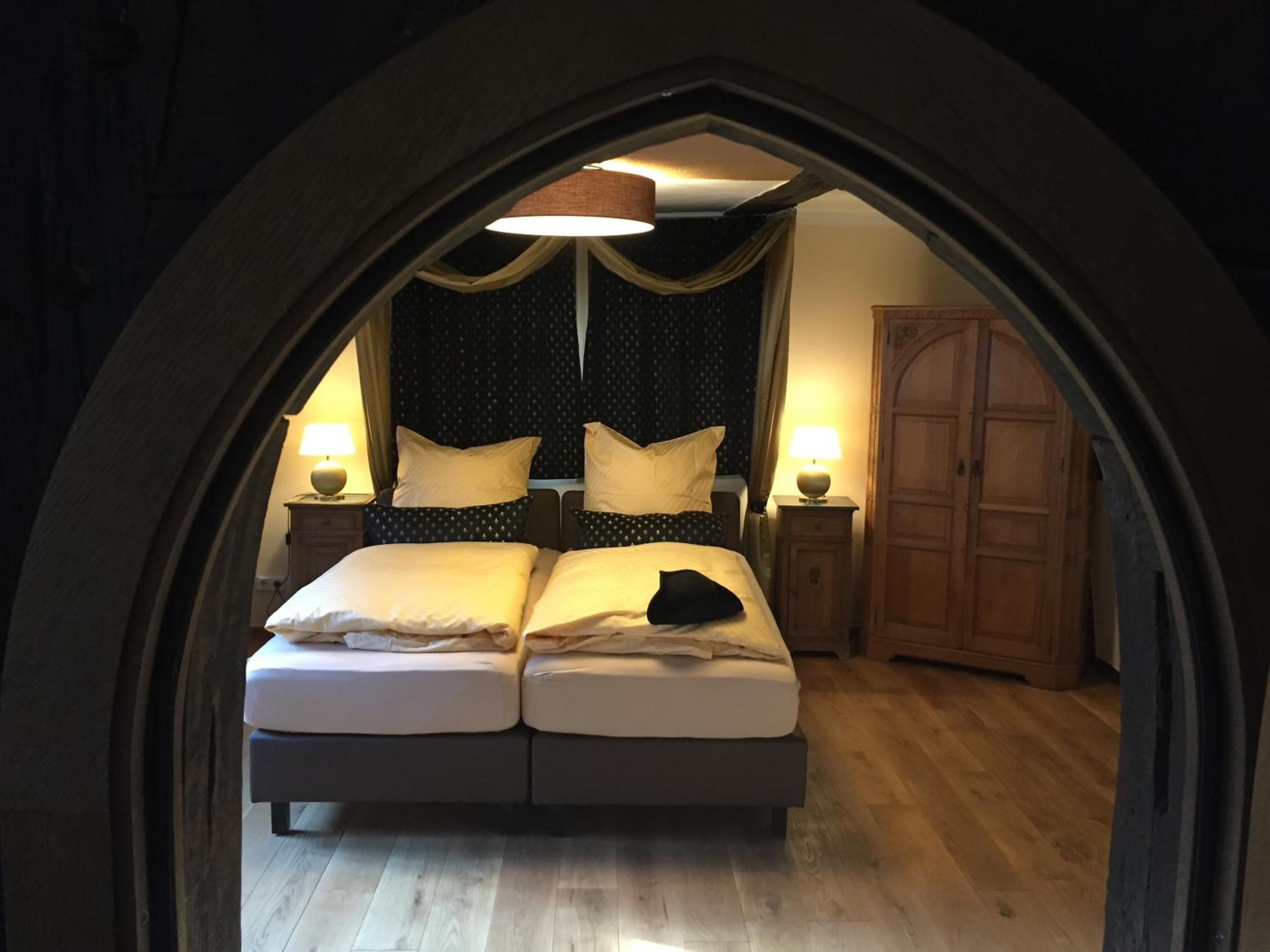 Deluxe King Room - Photo 1