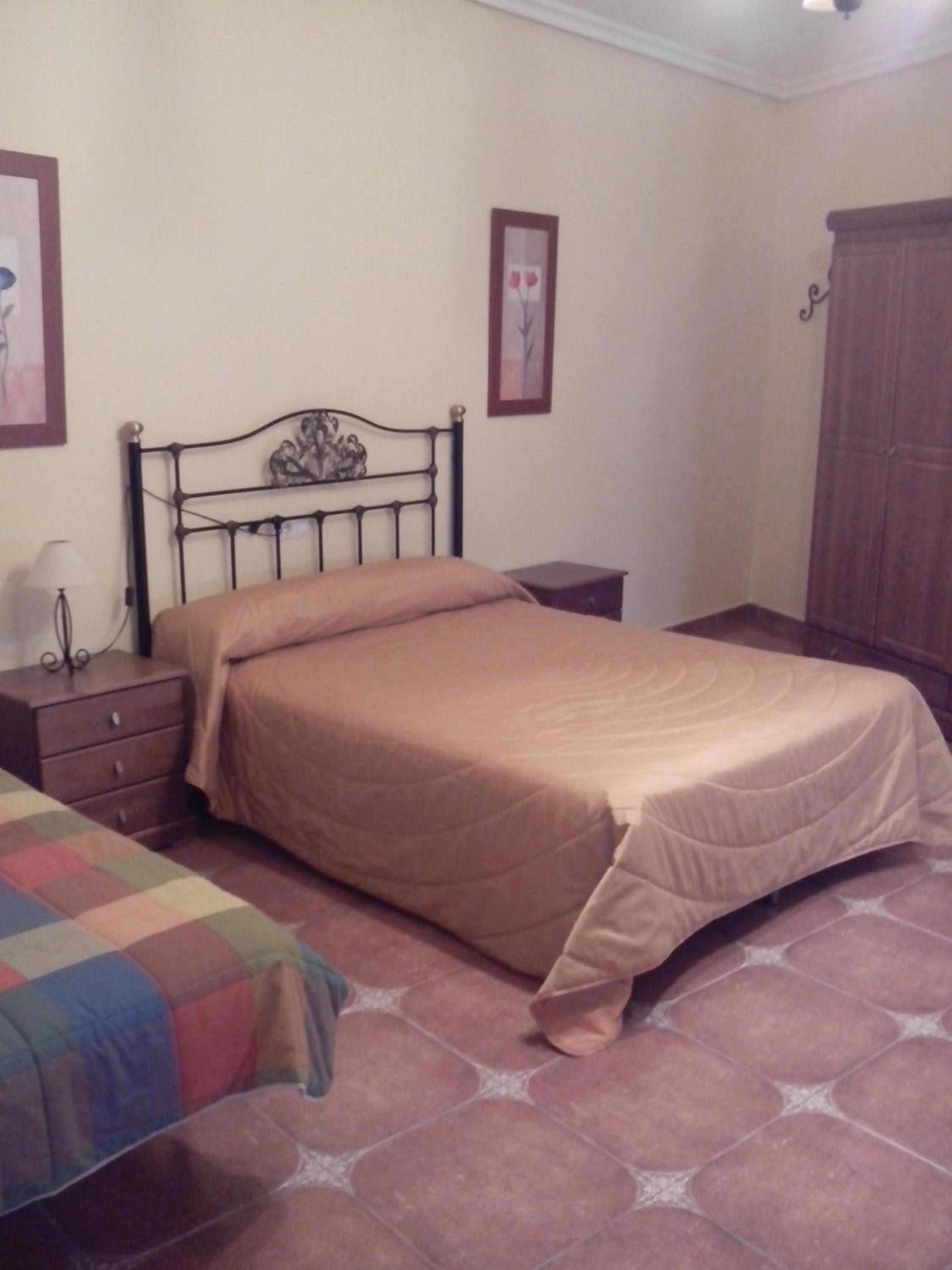 Four-Bedroom Apartment with Terrace photo 3