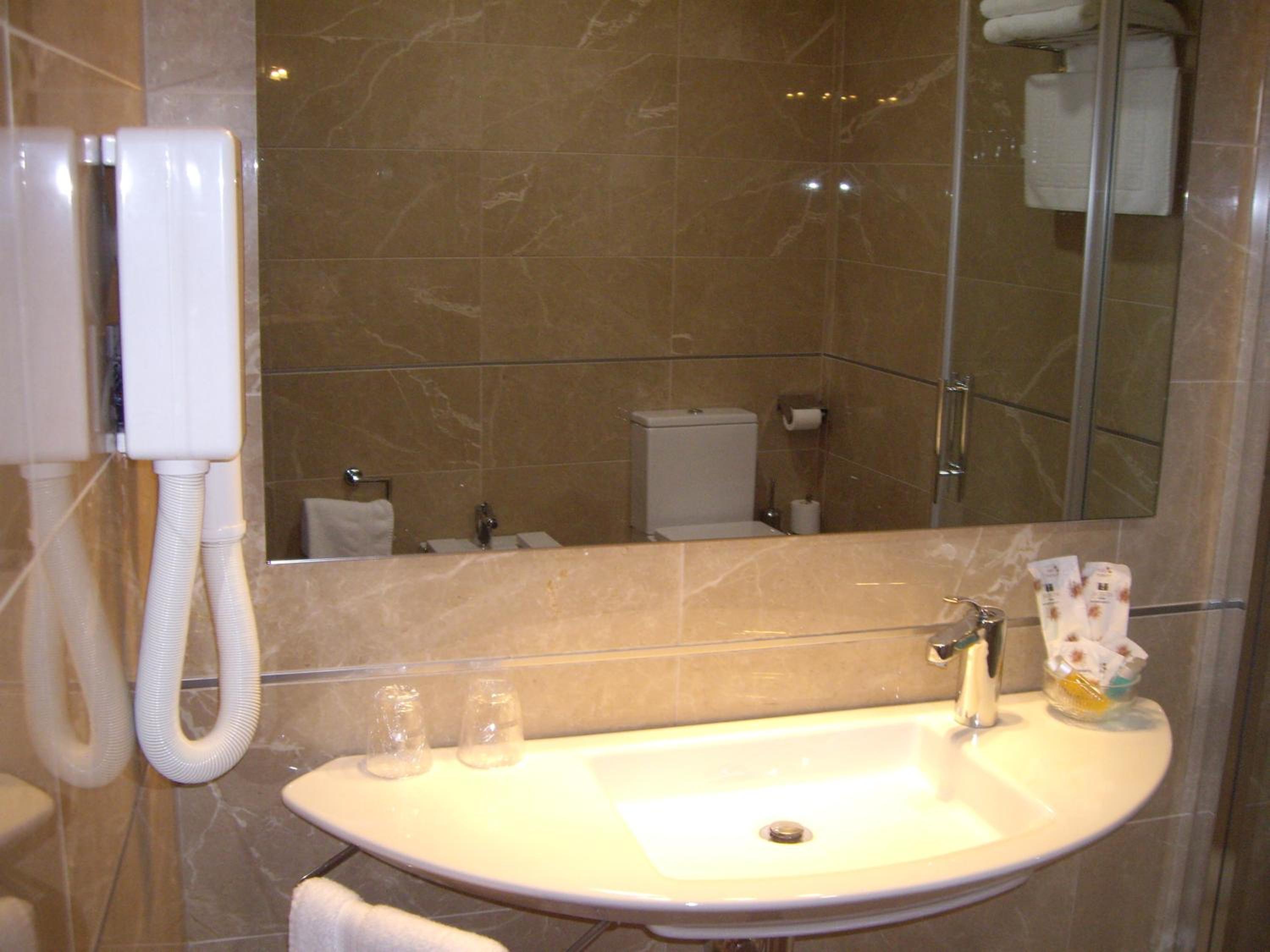Double or Twin Room photo 3