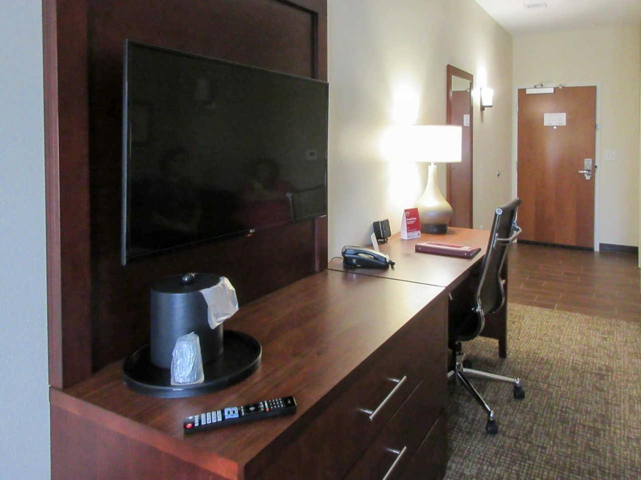 Queen Suite with Two Queen Beds - Hearing Accessible