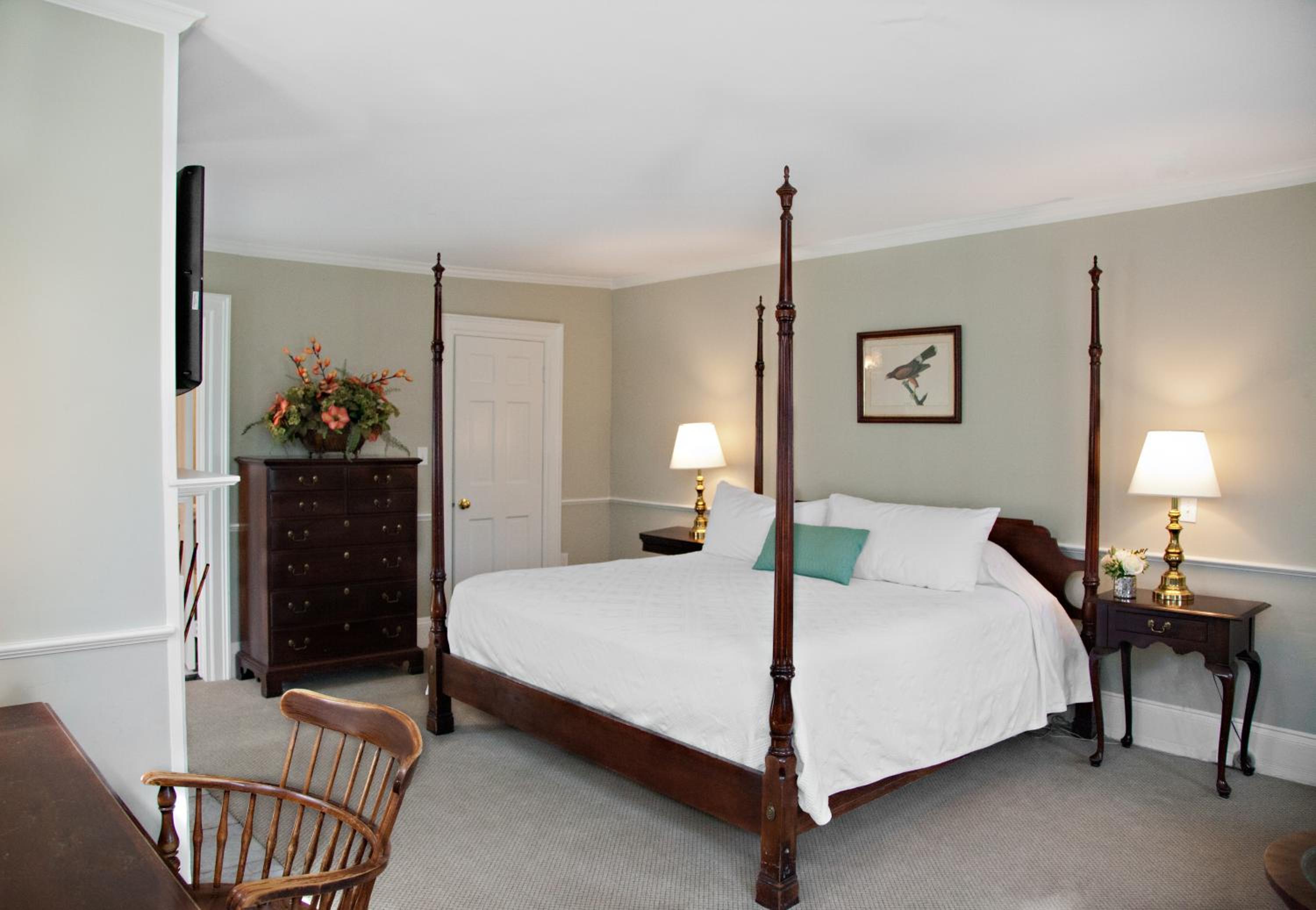 Deluxe King Room - Photo 1