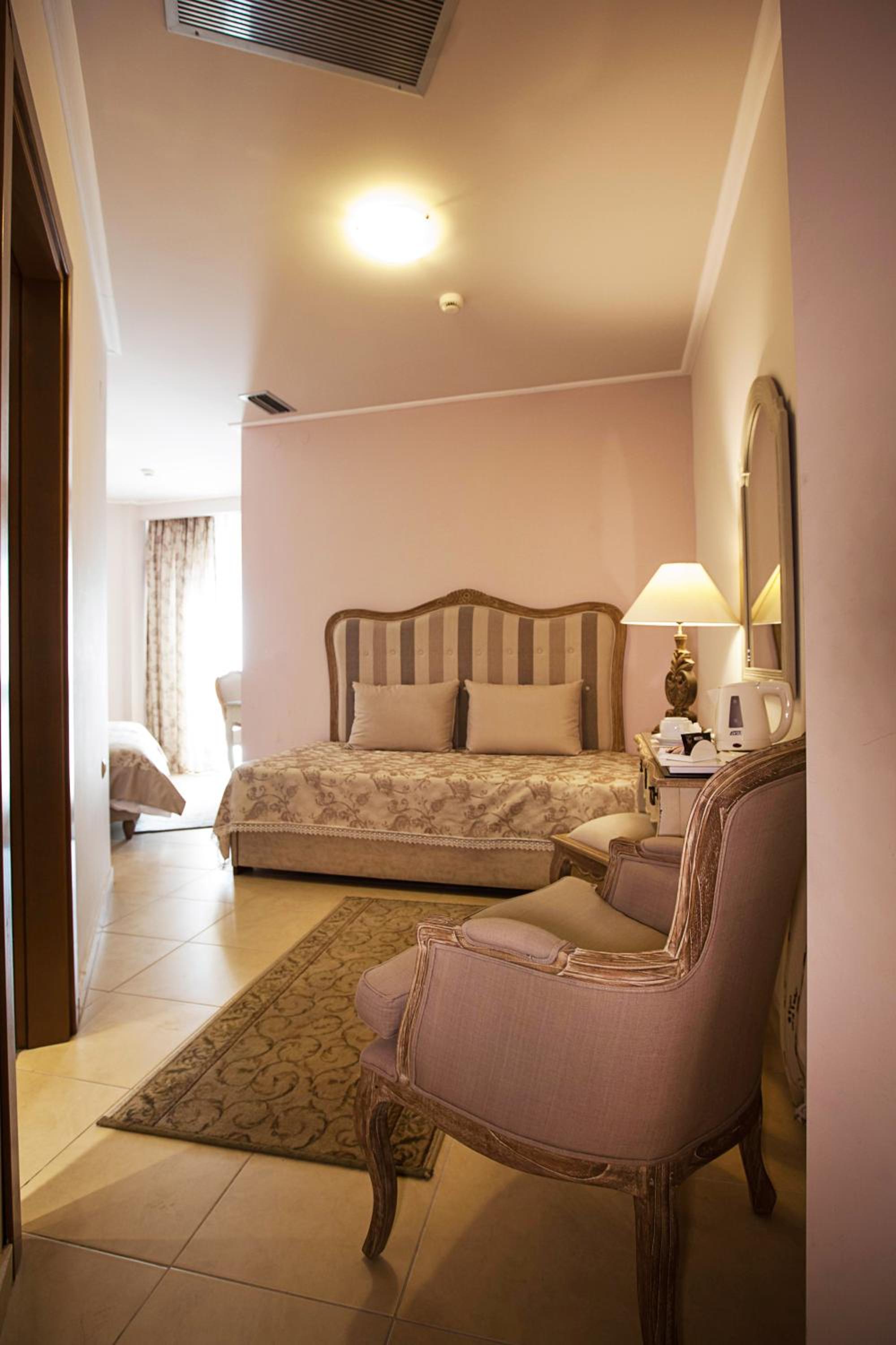 Family Suite - Photo 1