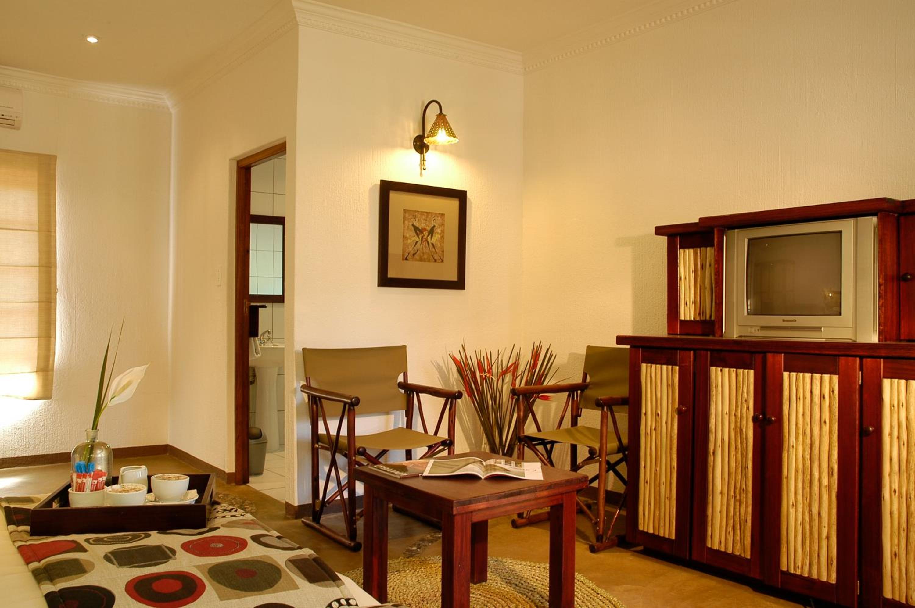 Standard Room with Courtyard View