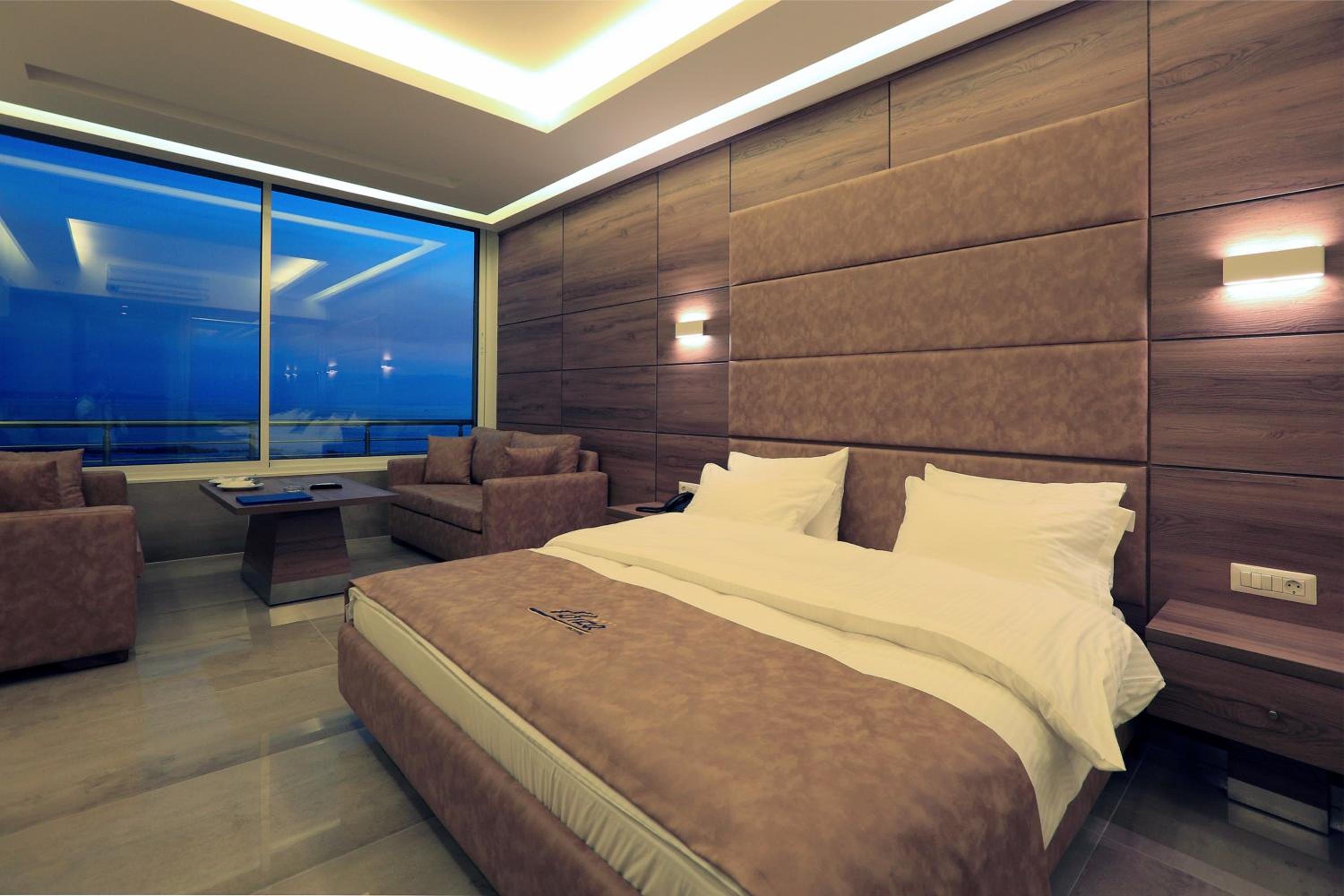 Junior Suite - Photo 17