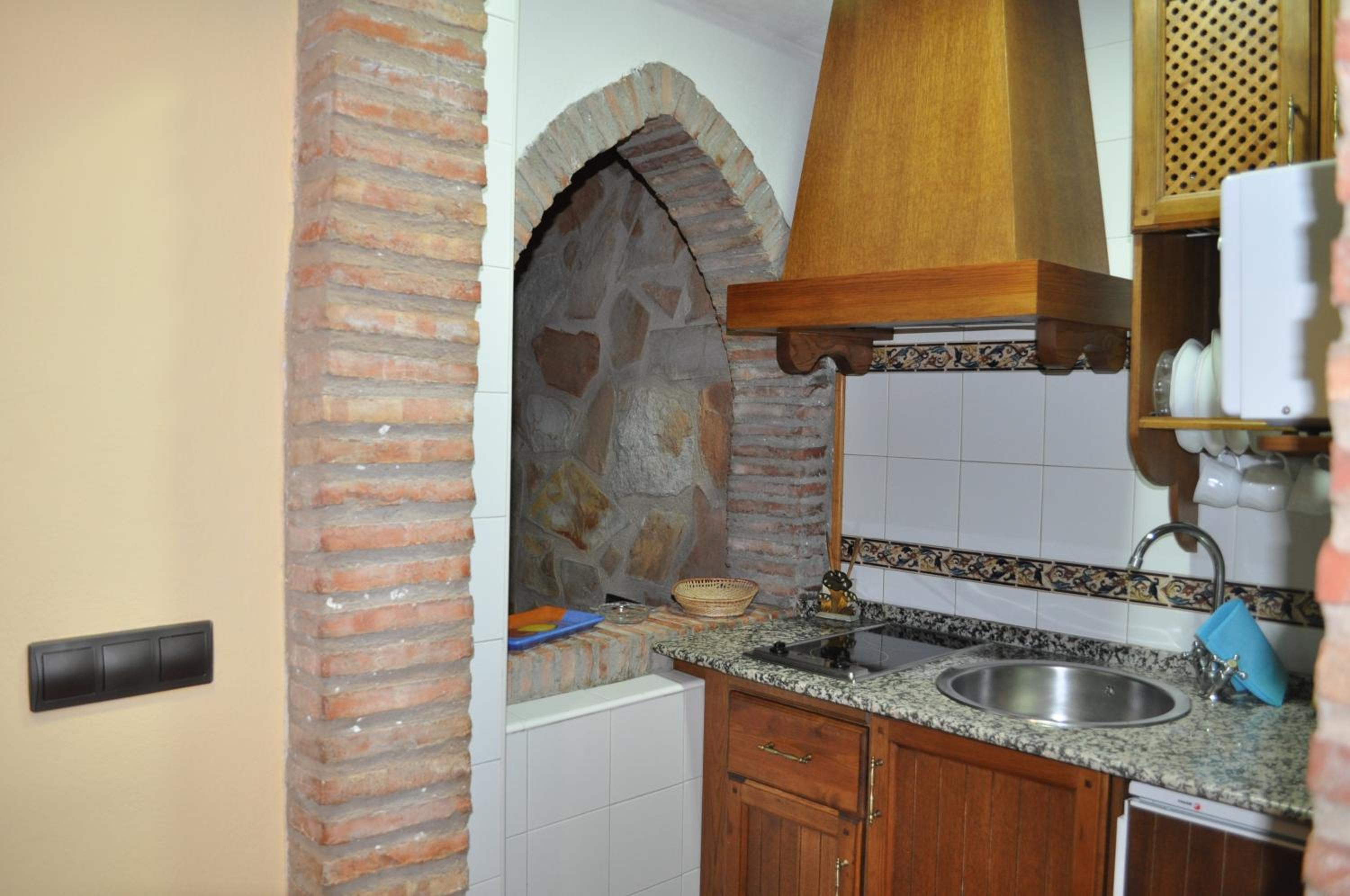 Two-Bedroom Apartment - Photo 16