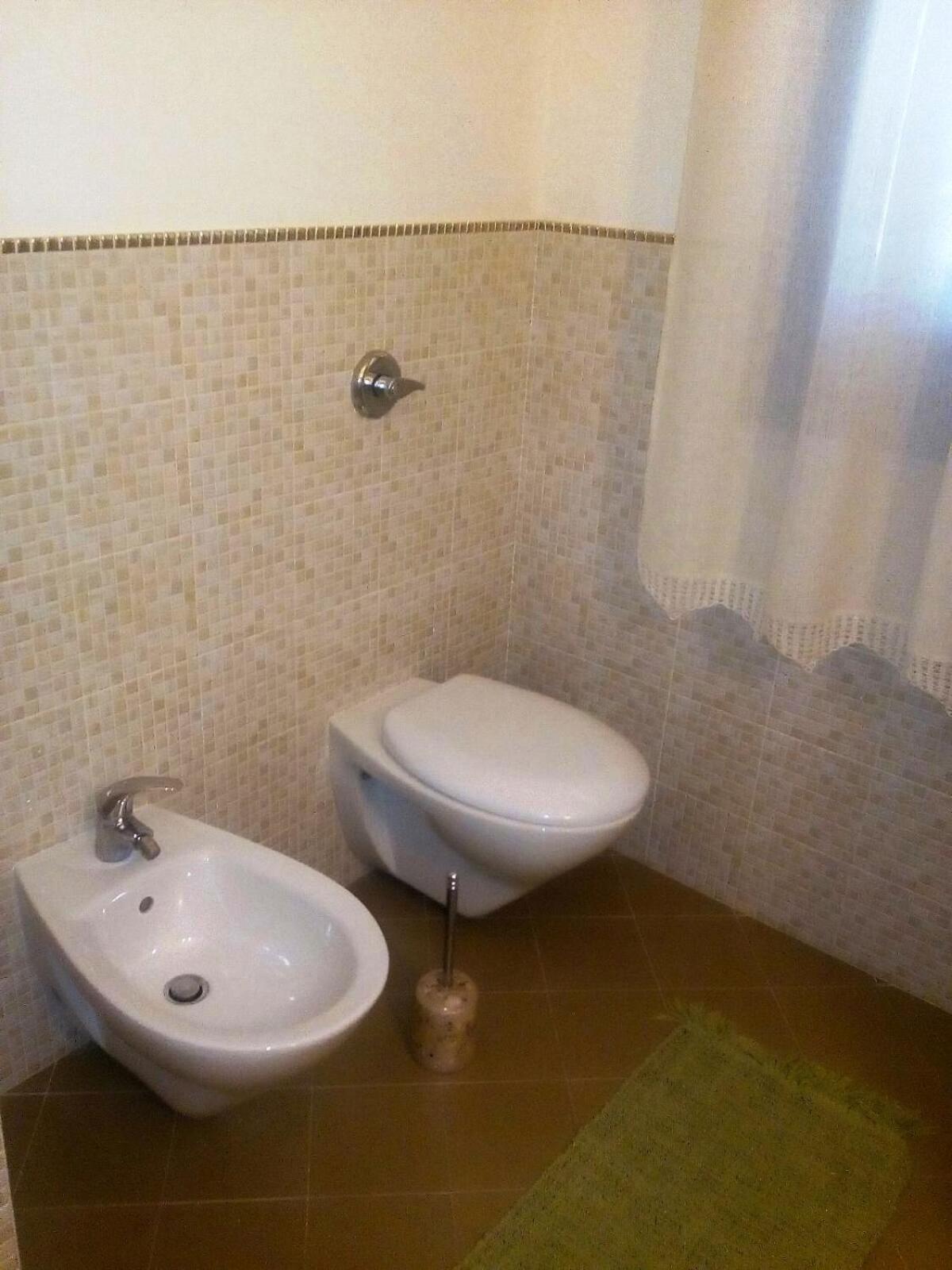 Double Room with Shared Bathroom photo 2